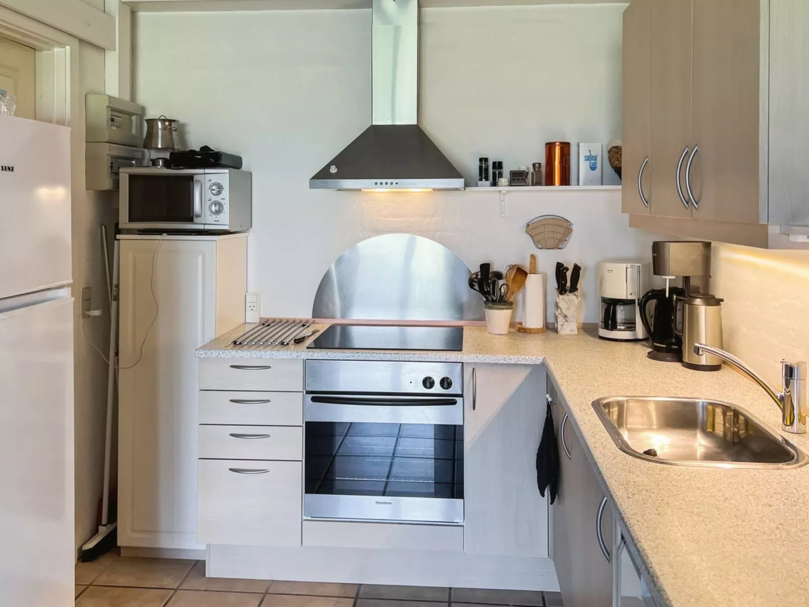 "Erica" - 6km from the sea-Binnen