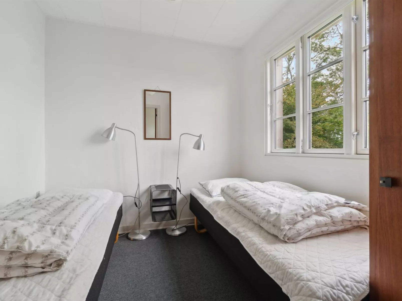 "Zina" - 25m from the sea-Binnen