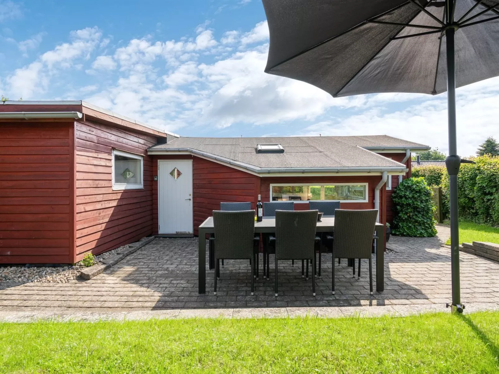 "Arnette" - 150m from the sea-Buiten