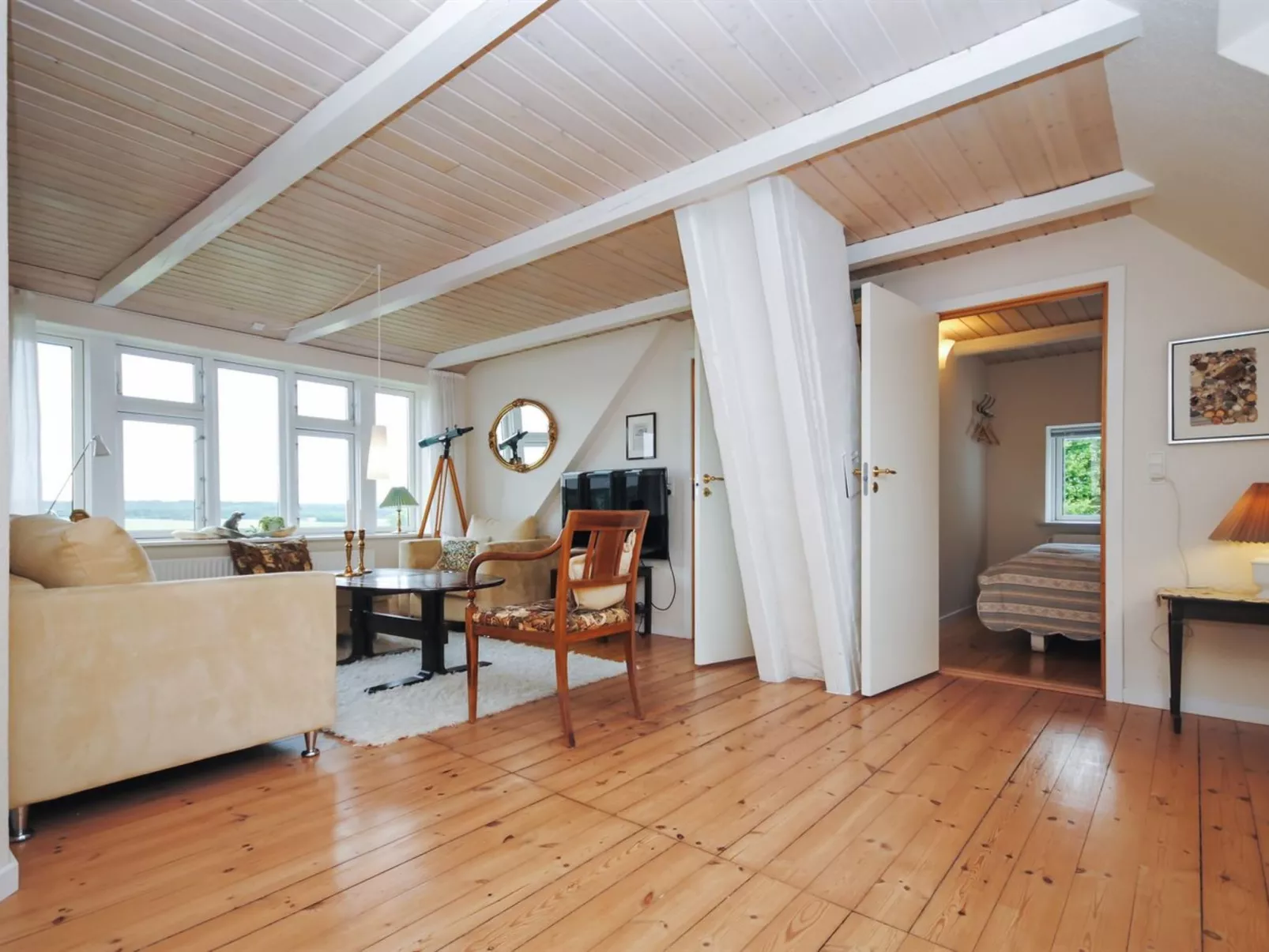 "Ludovic" - 7km from the sea-Binnen