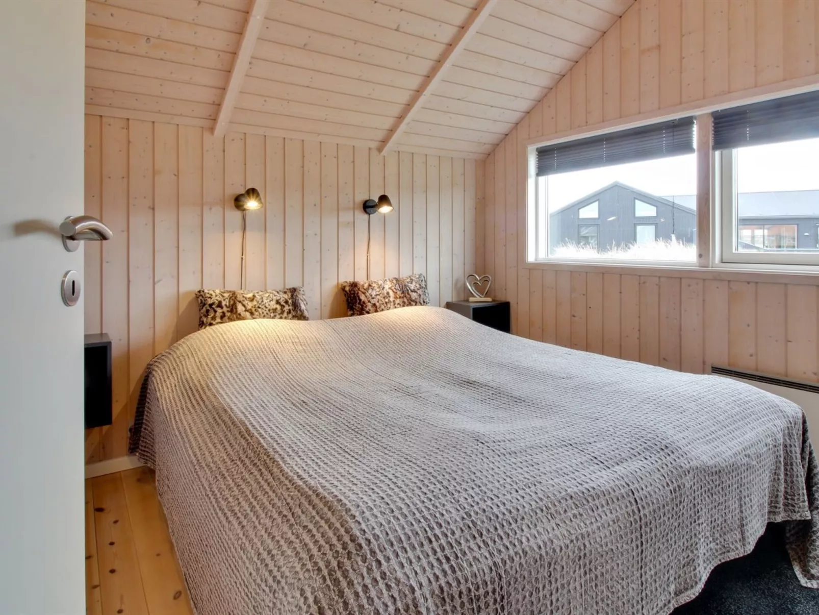 "Filip" - 100m from the sea-Binnen