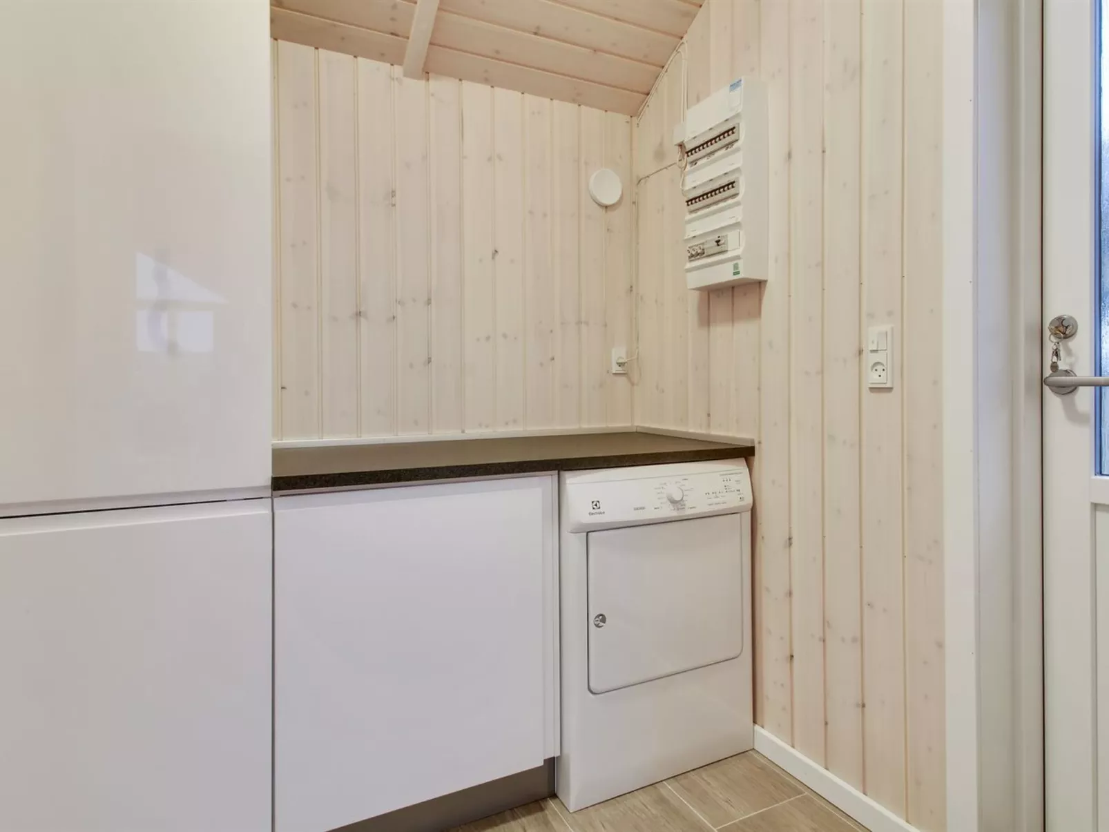 "Gertrude" - 1.1km to the fjord-Binnen