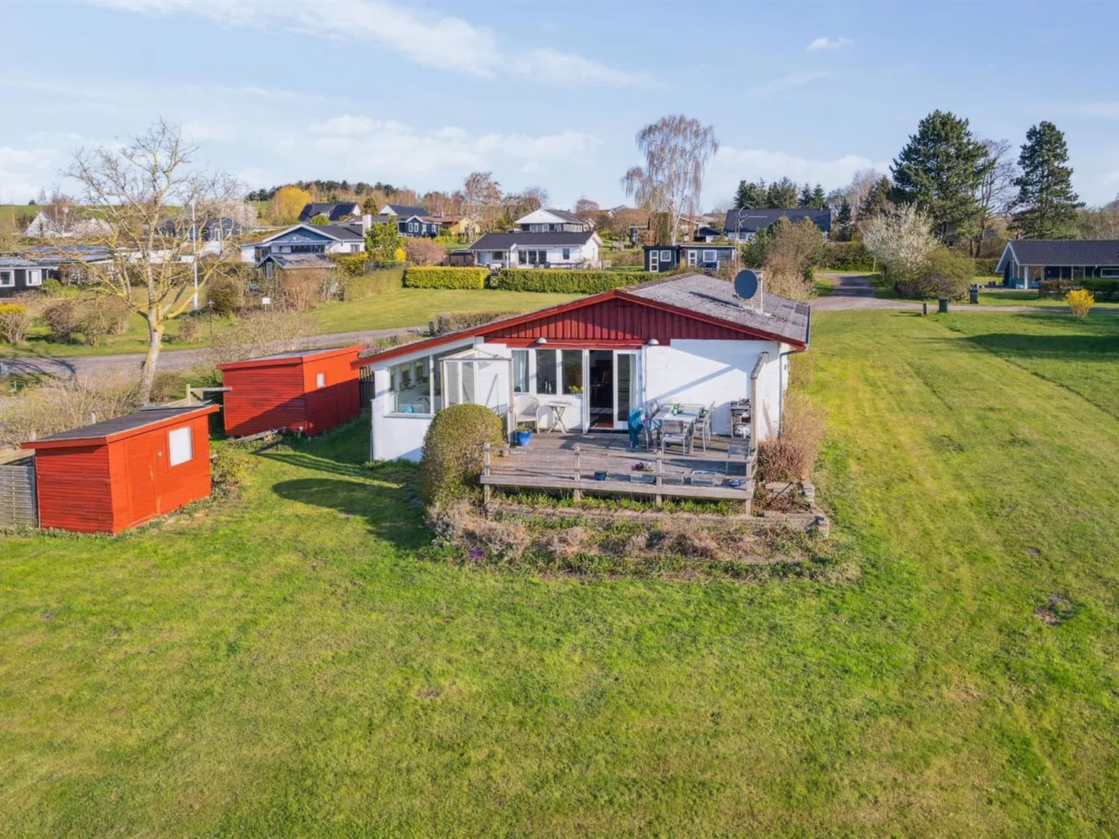 "Velika" - 25m to the fjord-Buiten