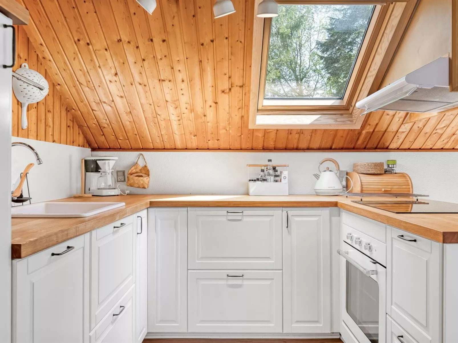 "Hilla" - 31km from the sea-Binnen