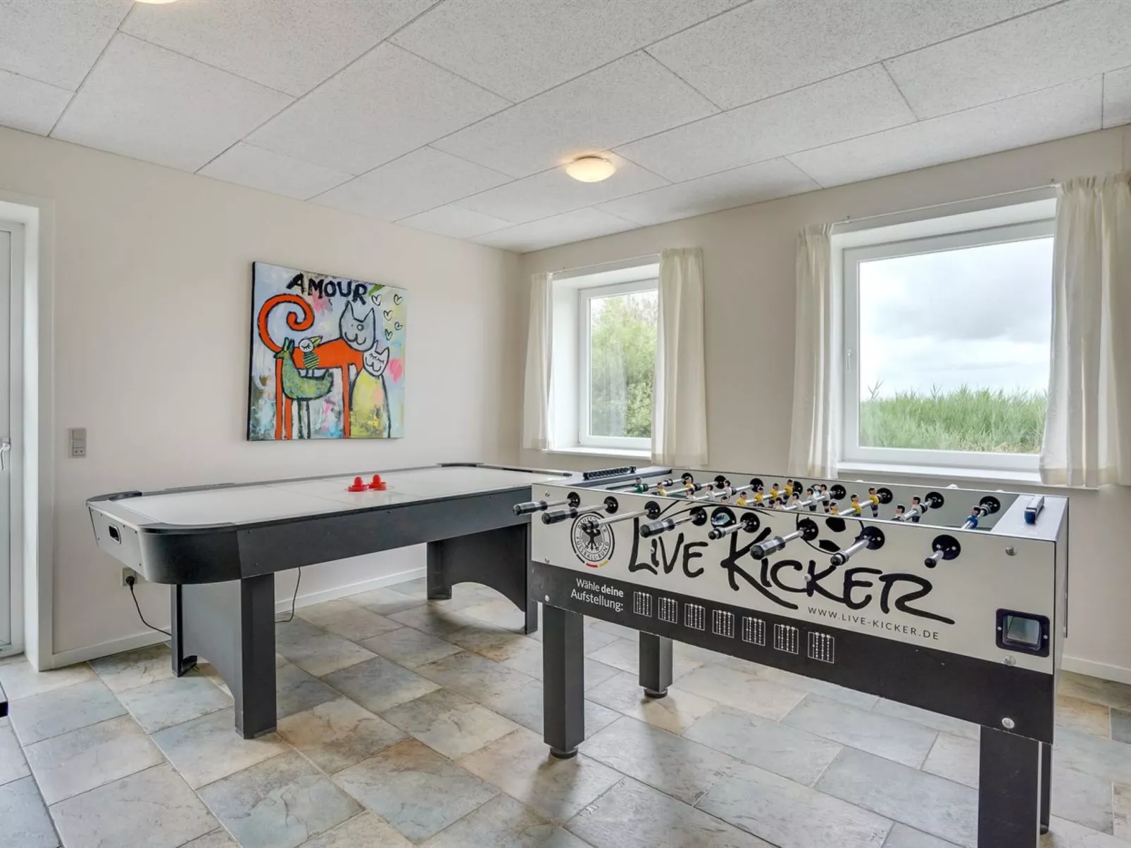 "Ammy" - 7.5km from the sea-Binnen