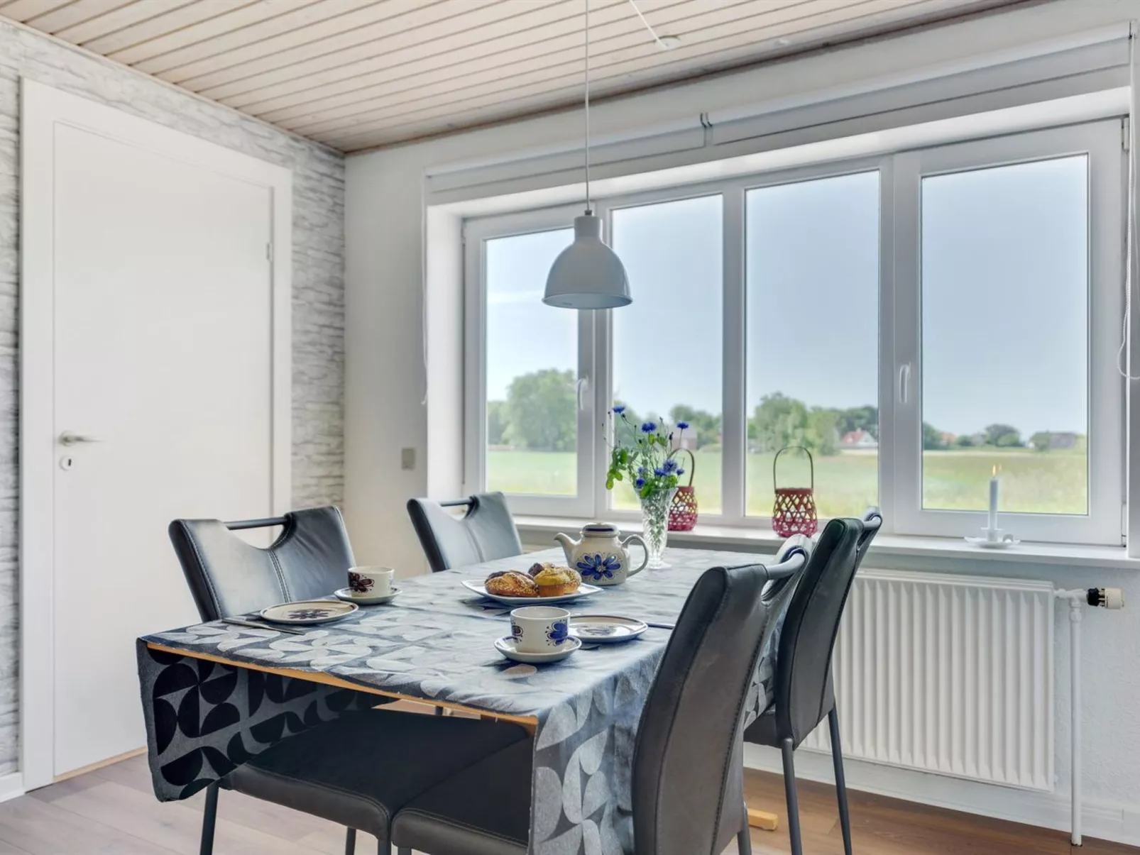 "Iina" - 13km from the sea-Binnen