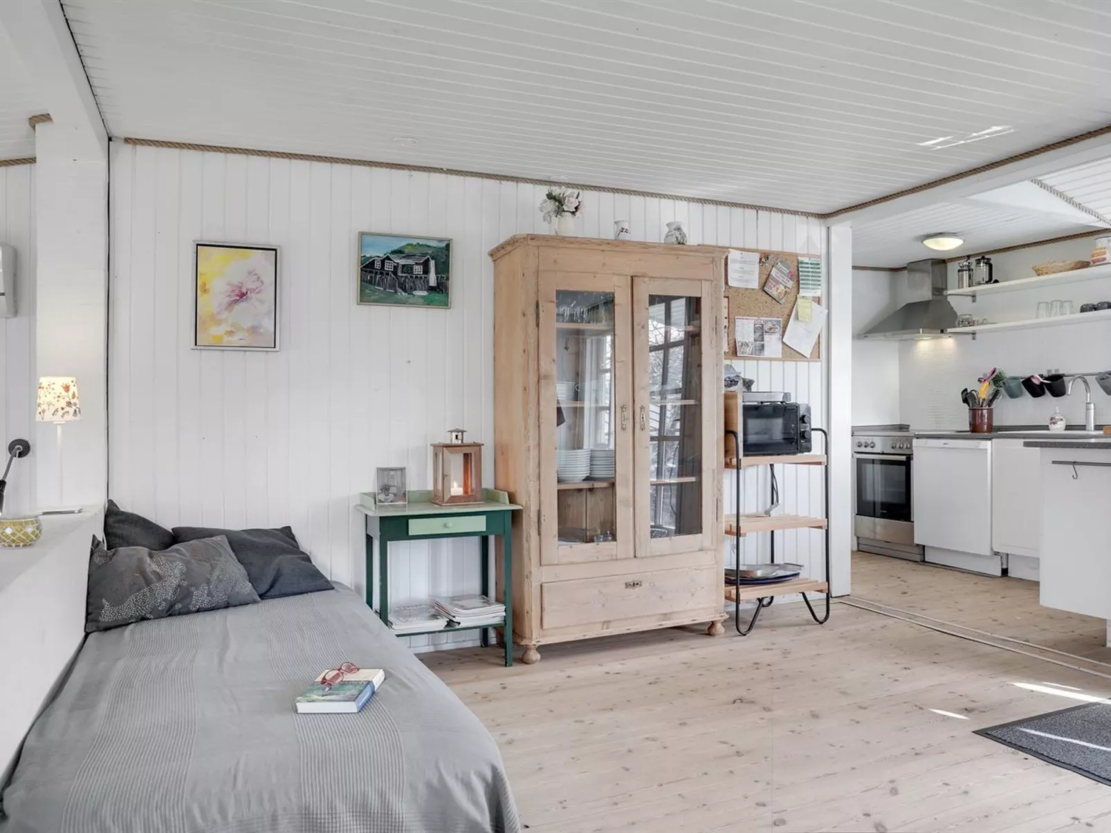 "Sharanya" - 500m from the sea-Binnen