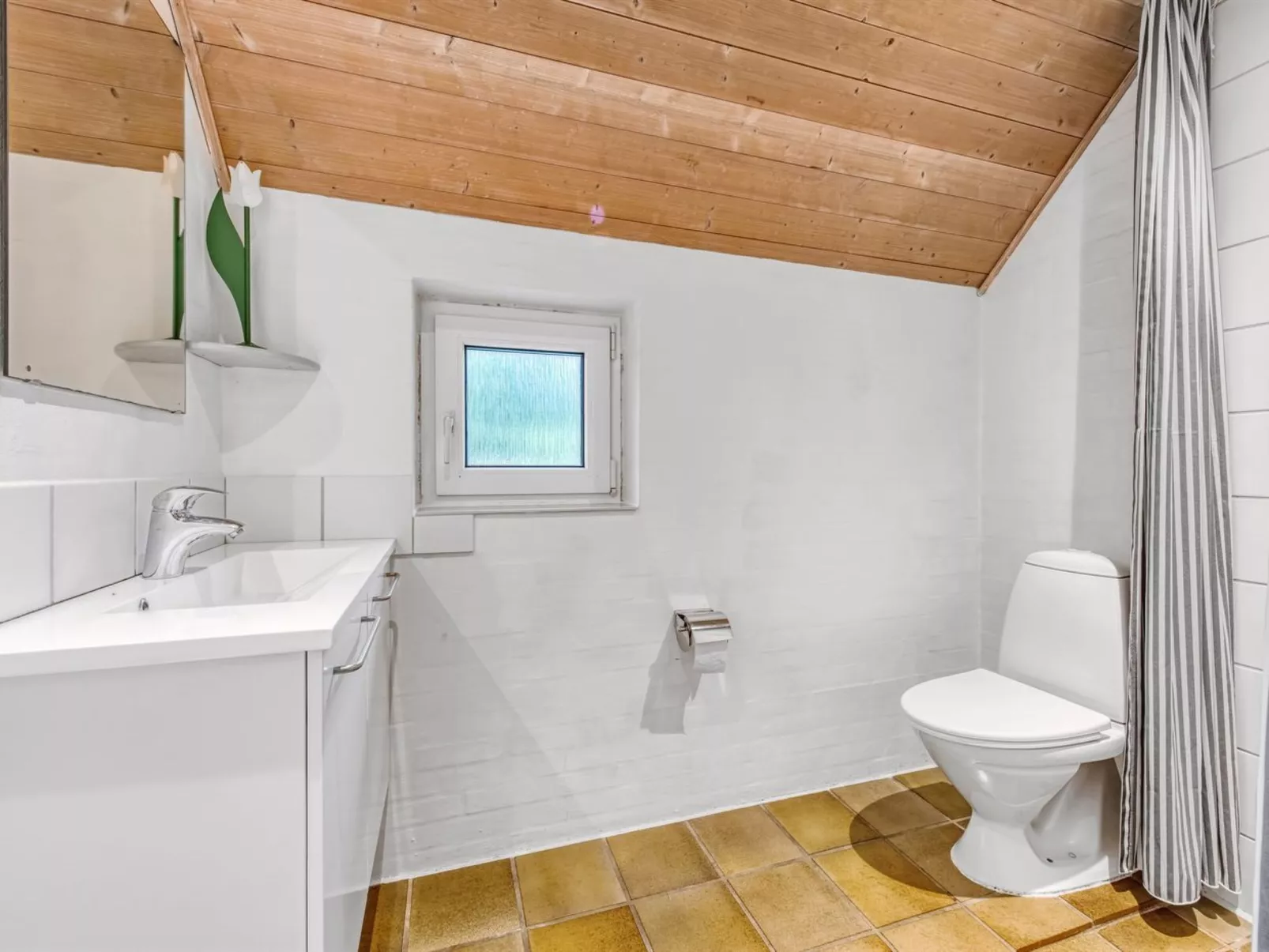 "Dorris" - 4.3km from the sea-Binnen