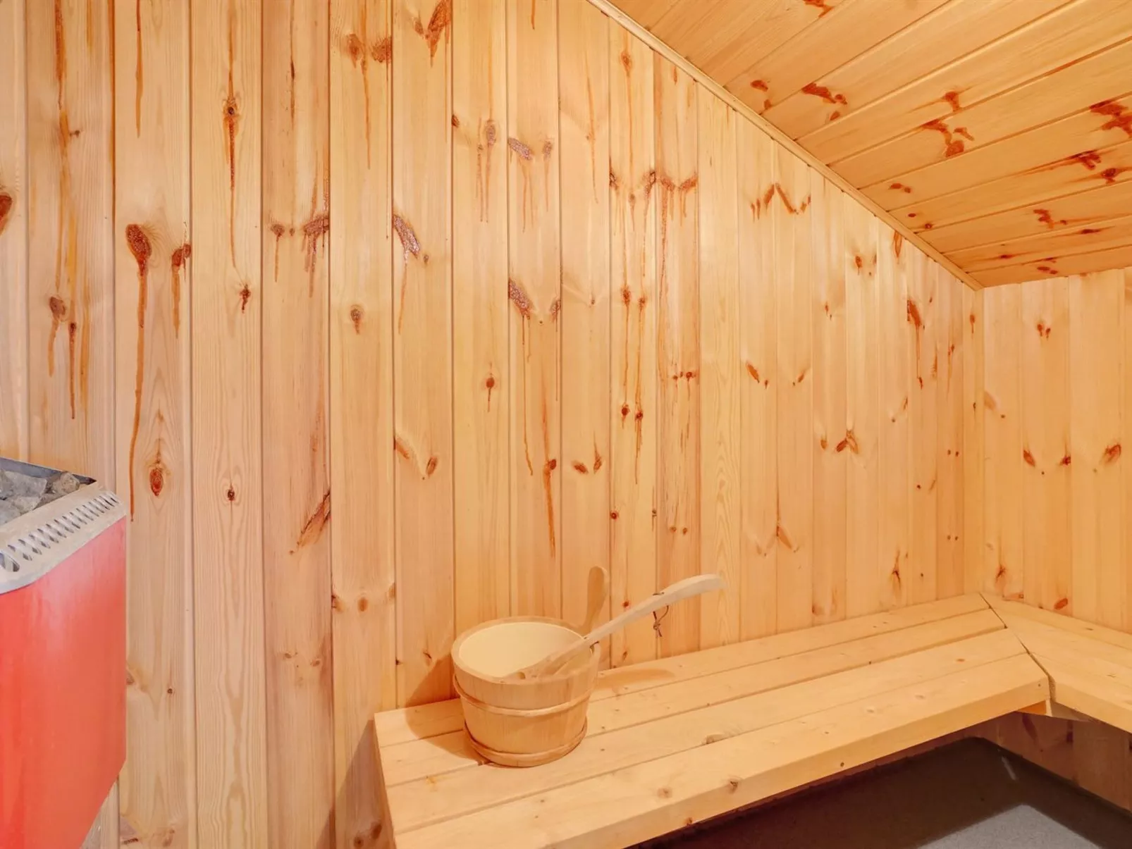 "Alwin" - 2.5km from the sea-Binnen