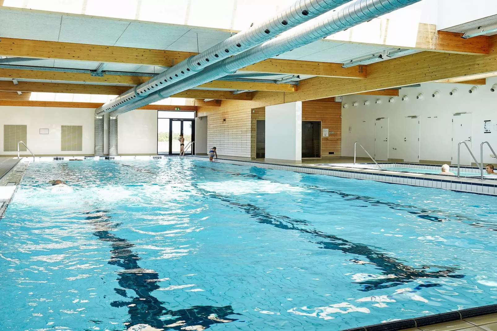 3 room,2 levels-Zwembad