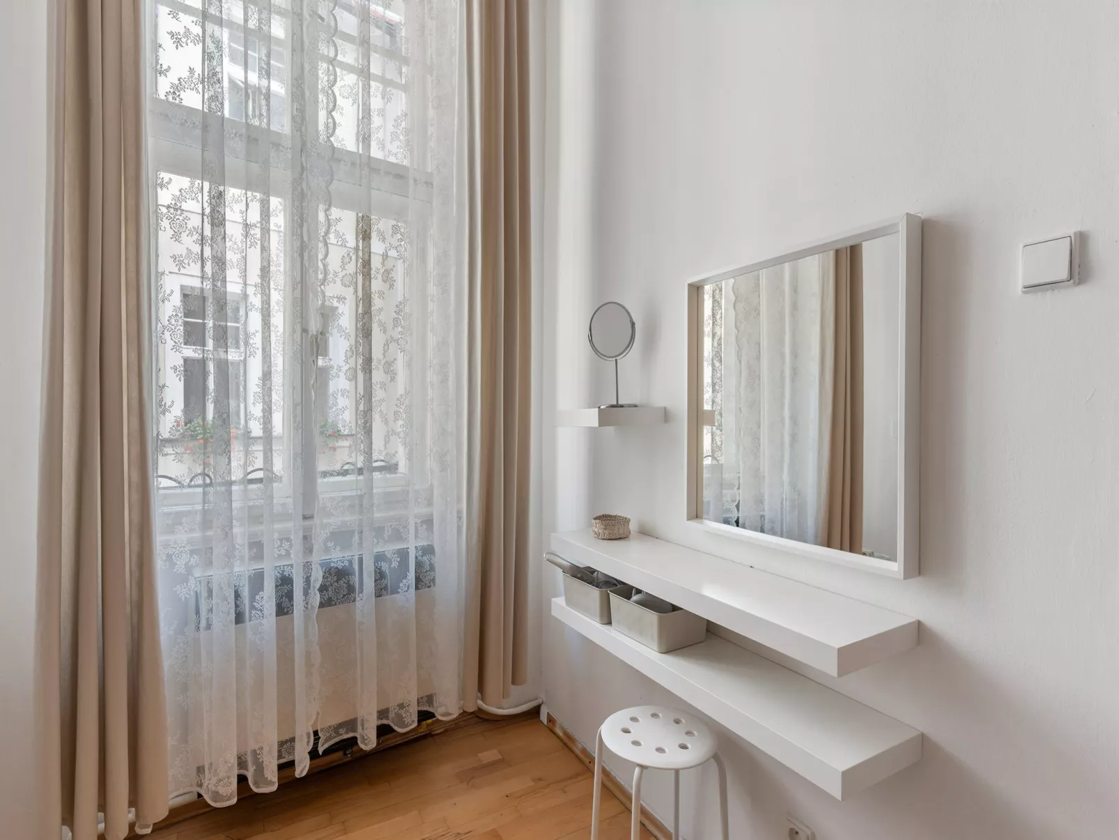 Old Town home-Binnen