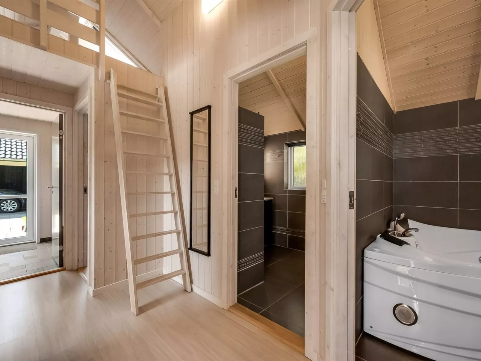 "Elina" - 600m from the sea-Binnen