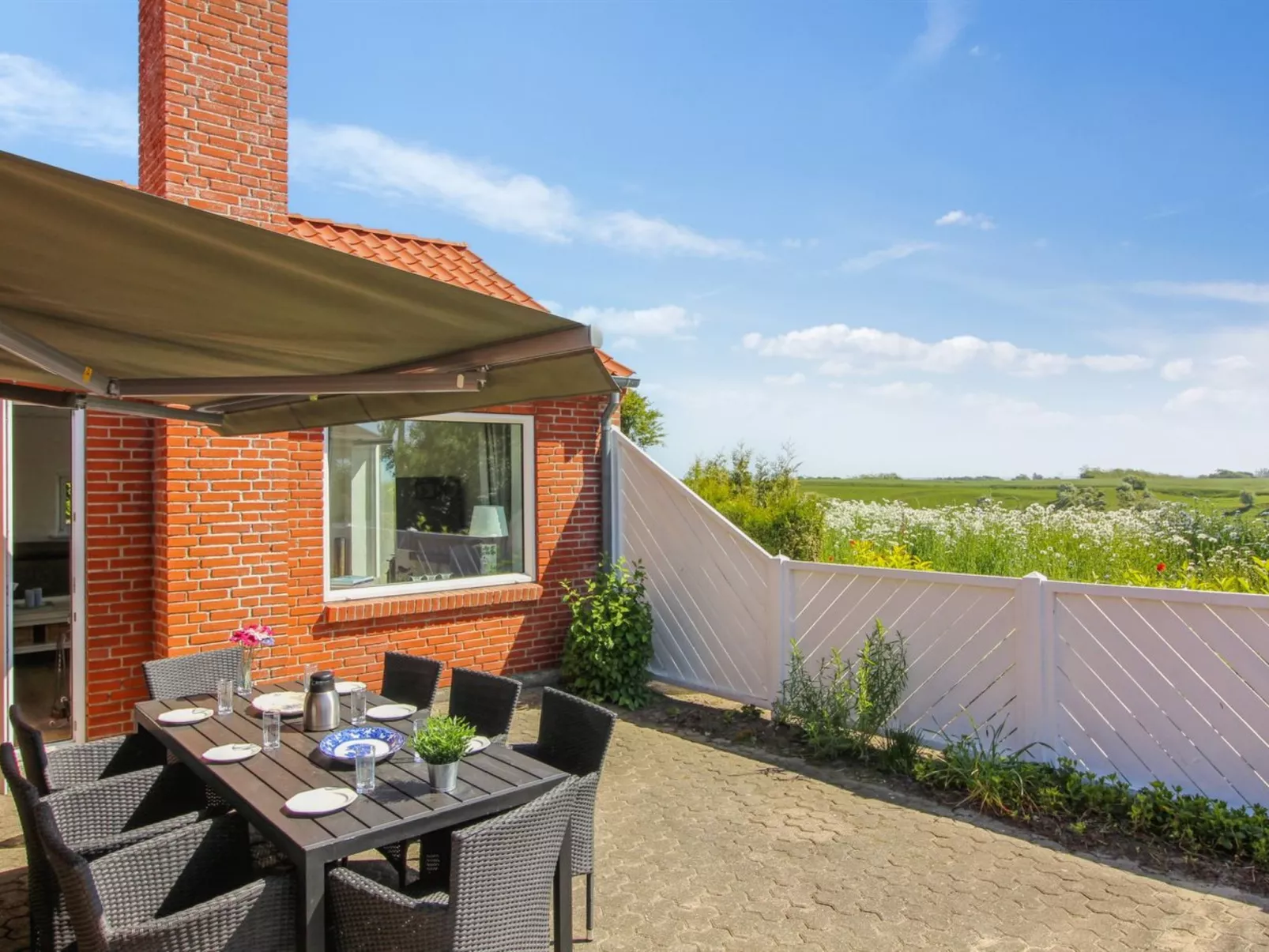 "Kiersten" - 5km from the sea-Buiten