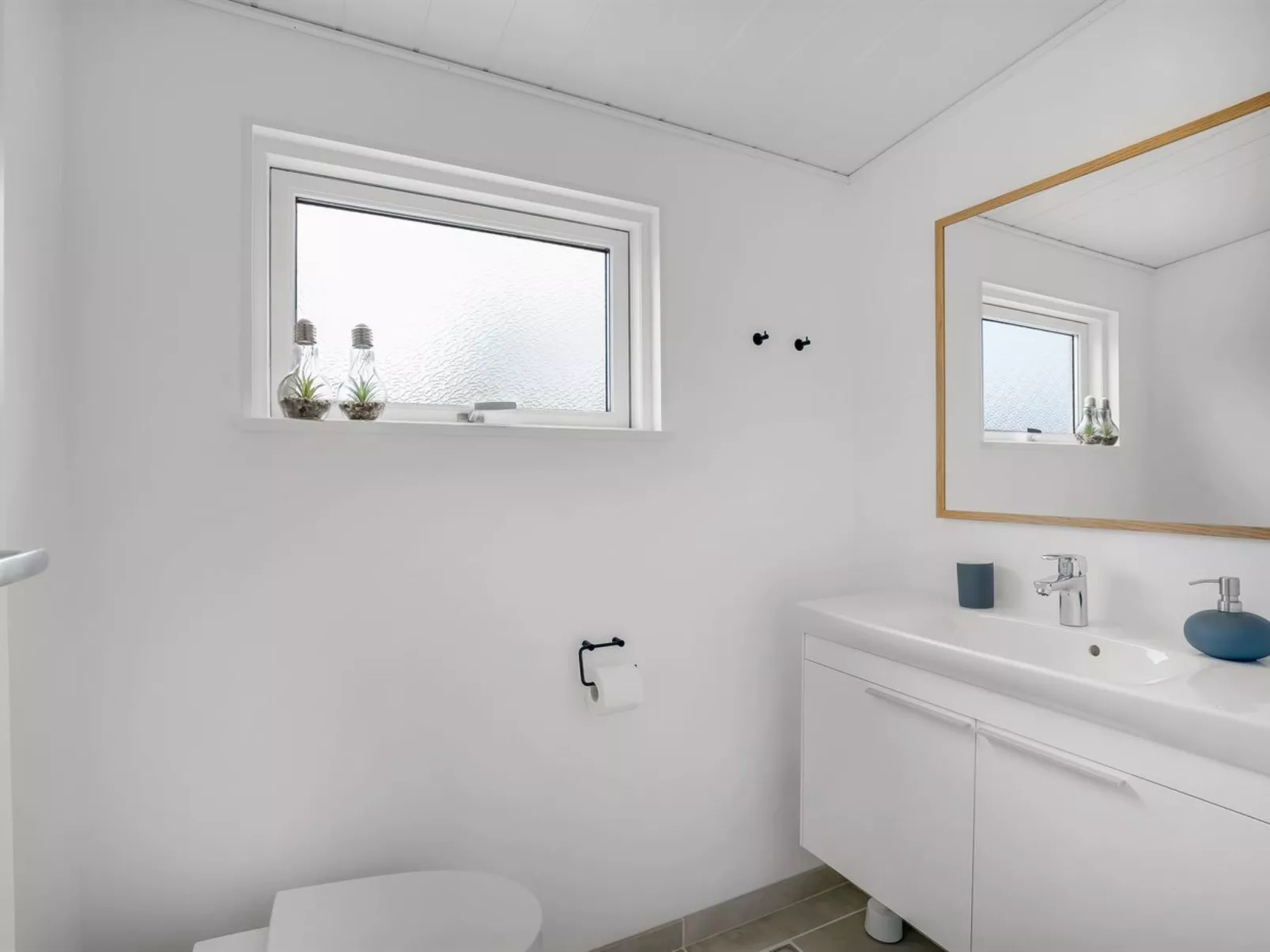 "Merilin" - 300m from the sea-Binnen