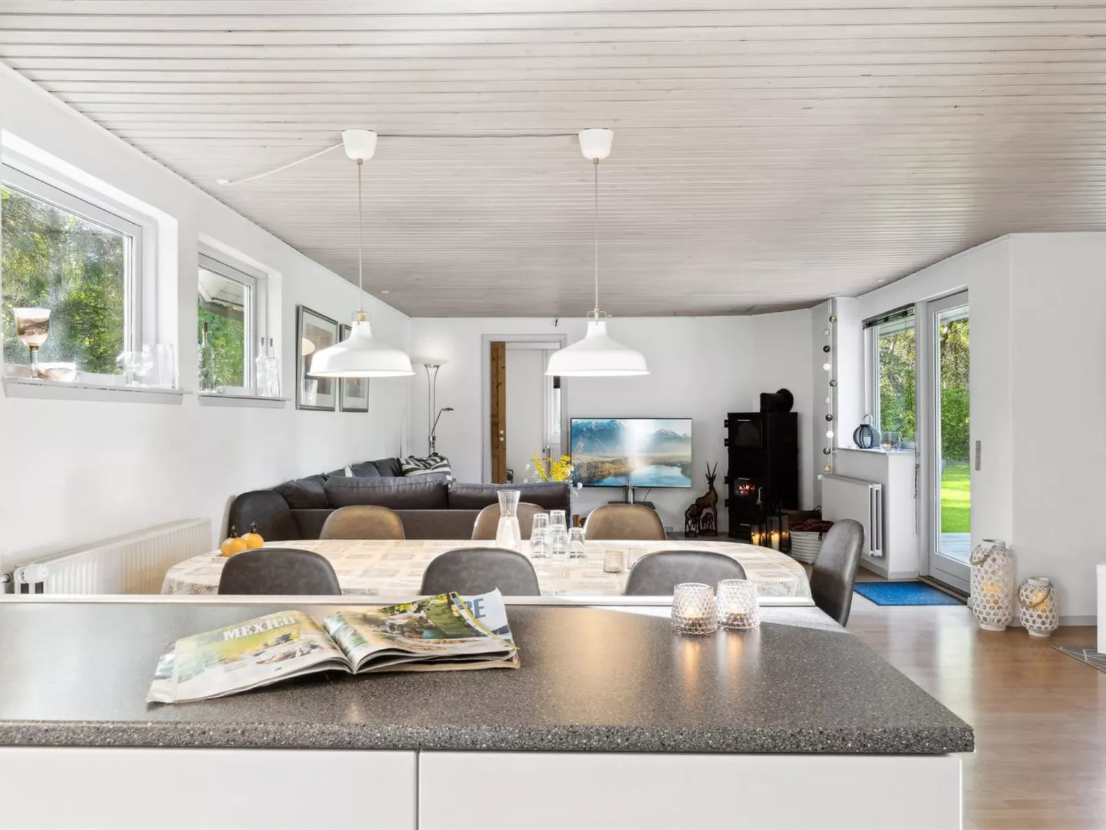 "Uolevi" - 1.3km from the sea-Binnen