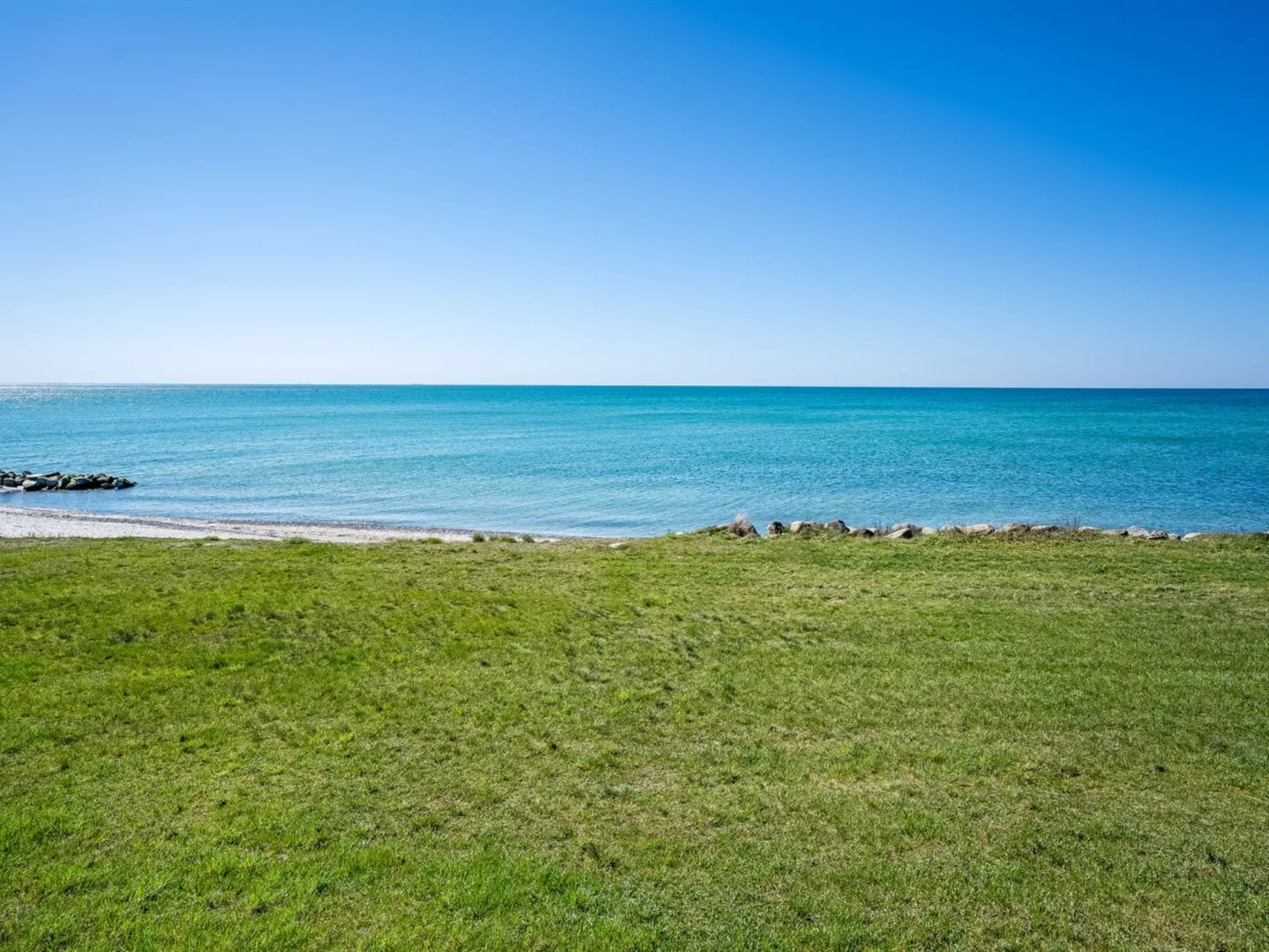 "Esme" - 30m from the sea-Buiten