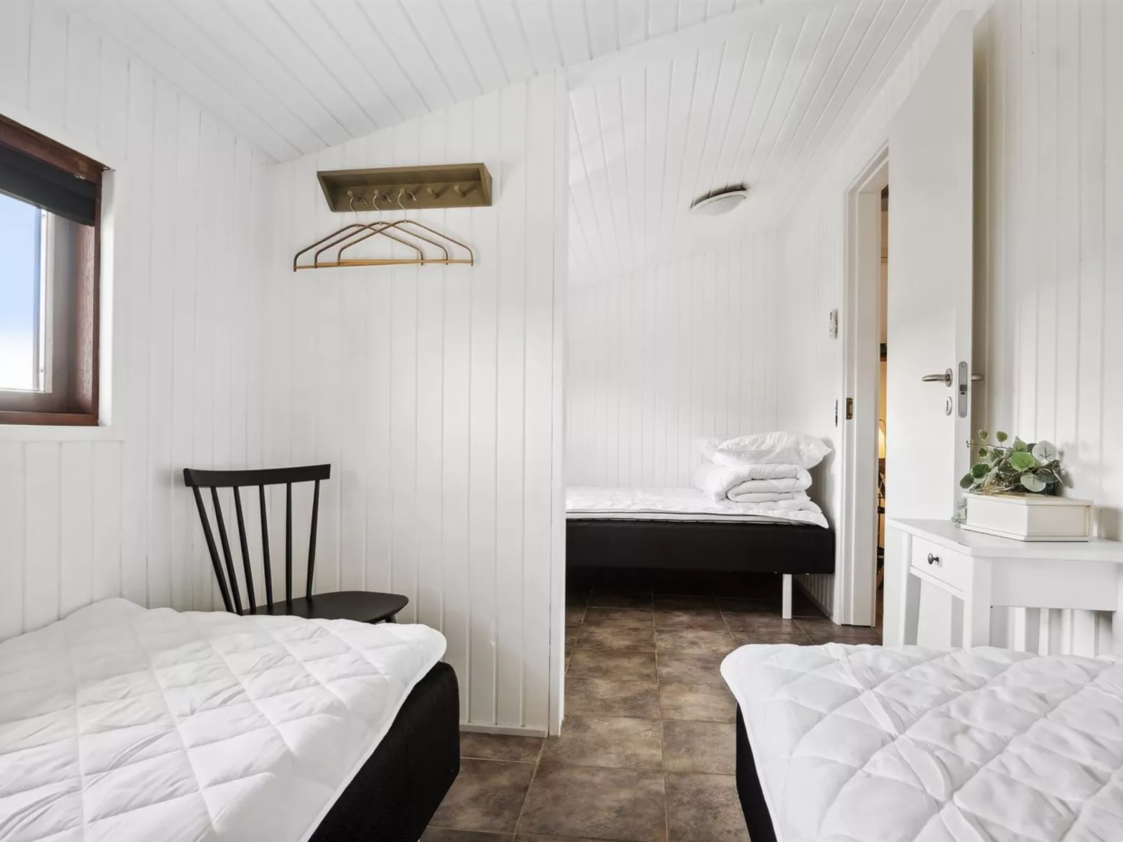 "Kerstin" - 400m from the sea-Binnen