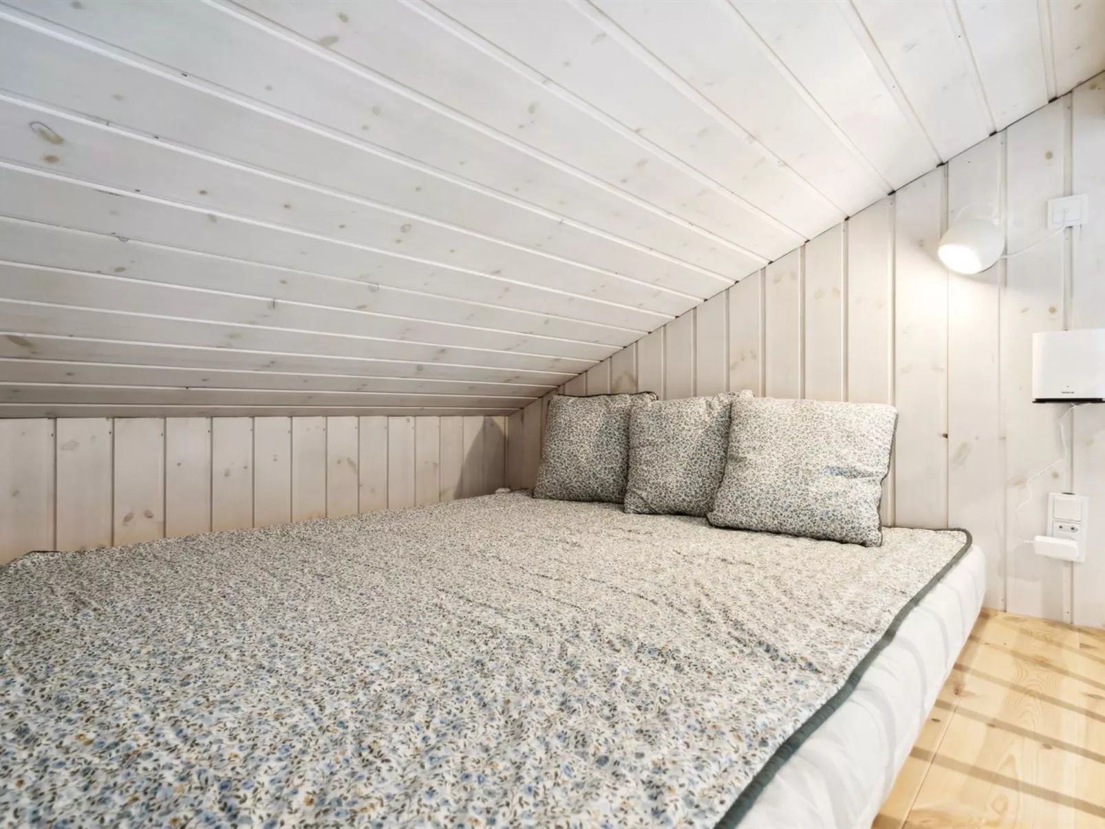 "Harald" - 300m from the sea-Binnen