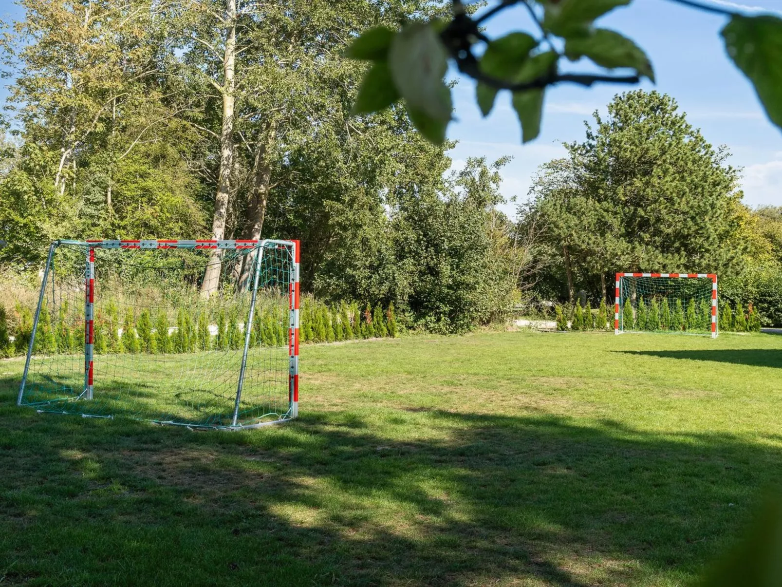 "Bjarka" - 700m from the sea-Buiten