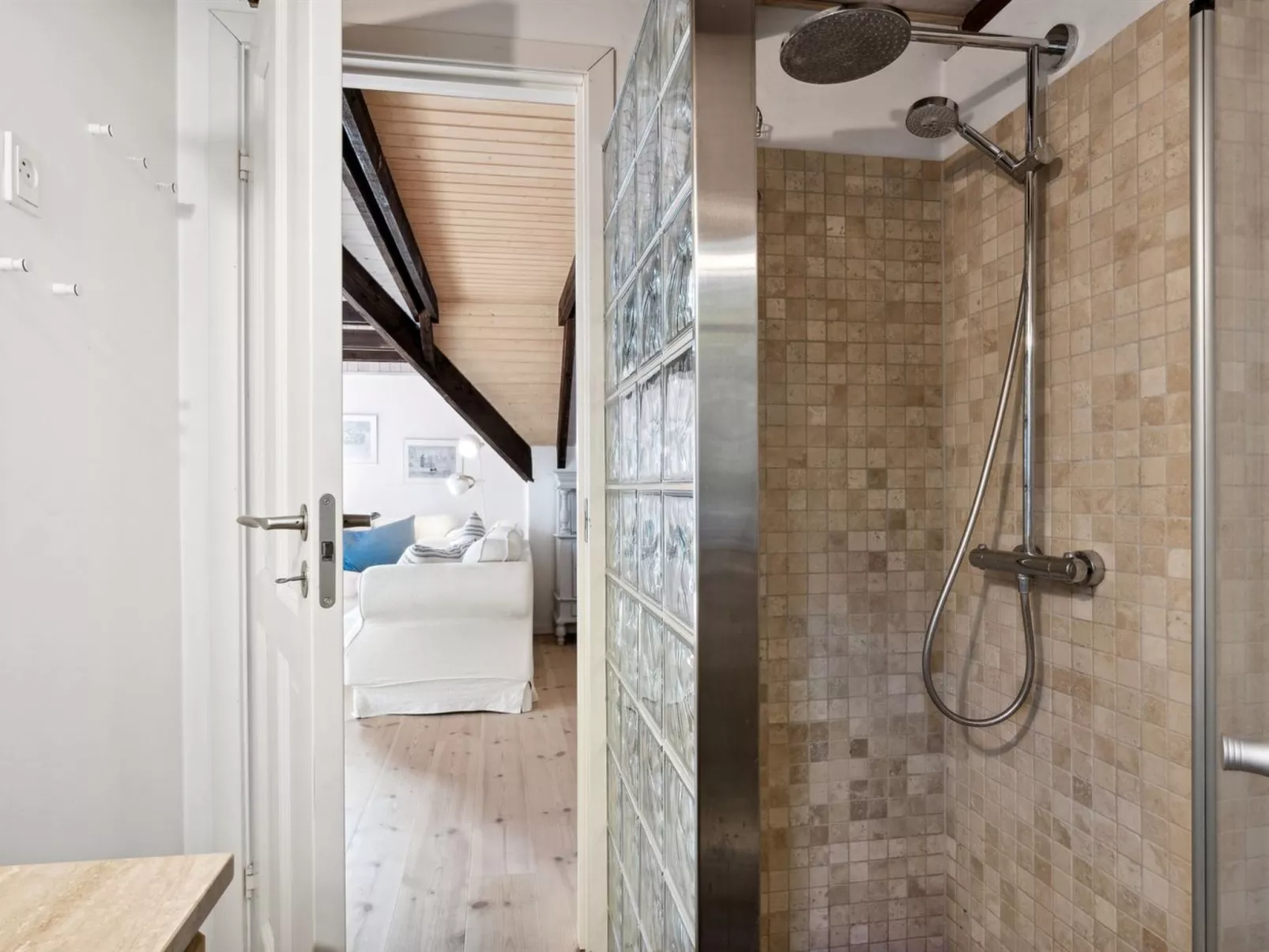 "Emanuela" - 800m from the sea-Binnen