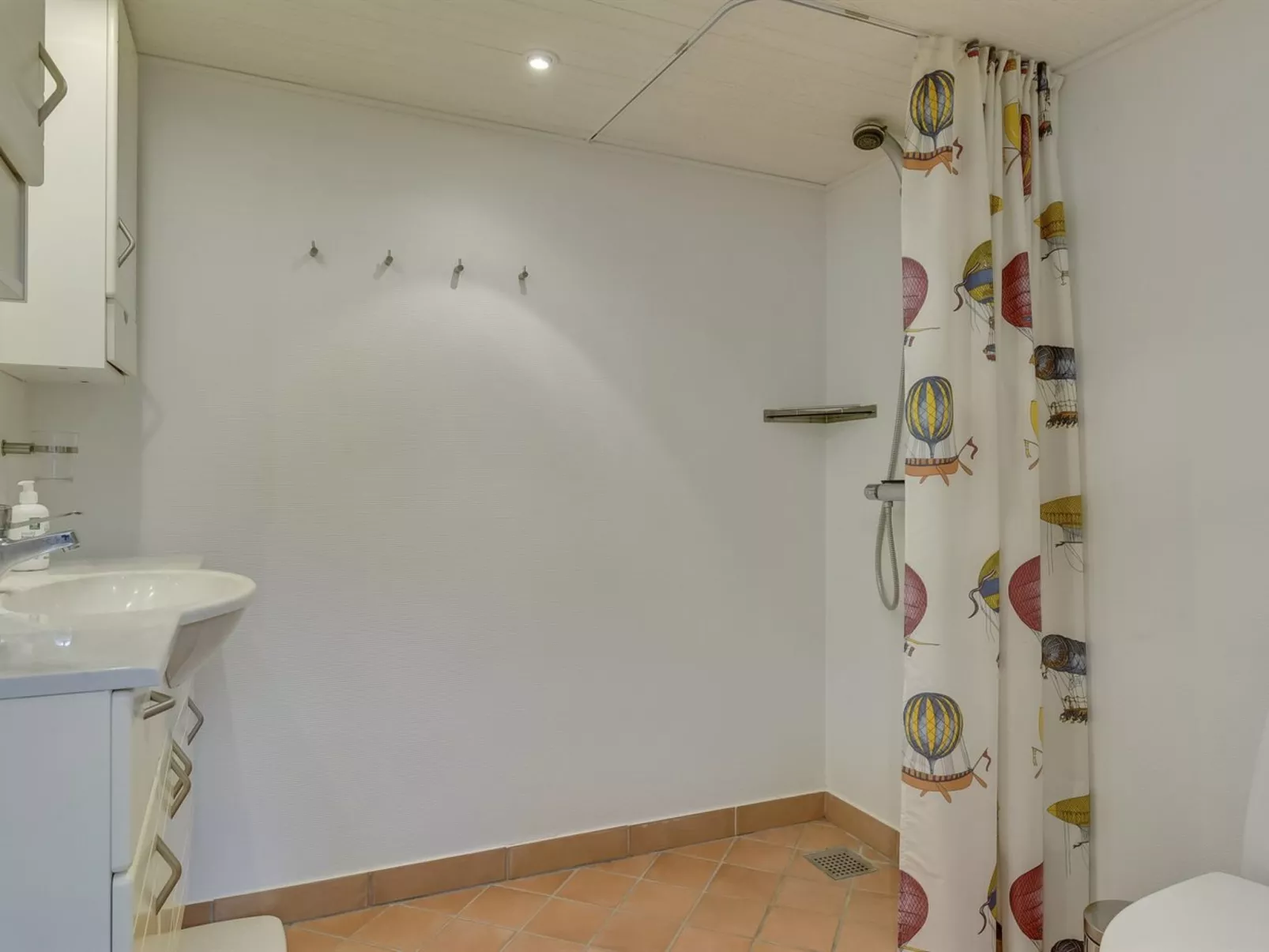 "Ayla" - 200m from the sea-Binnen