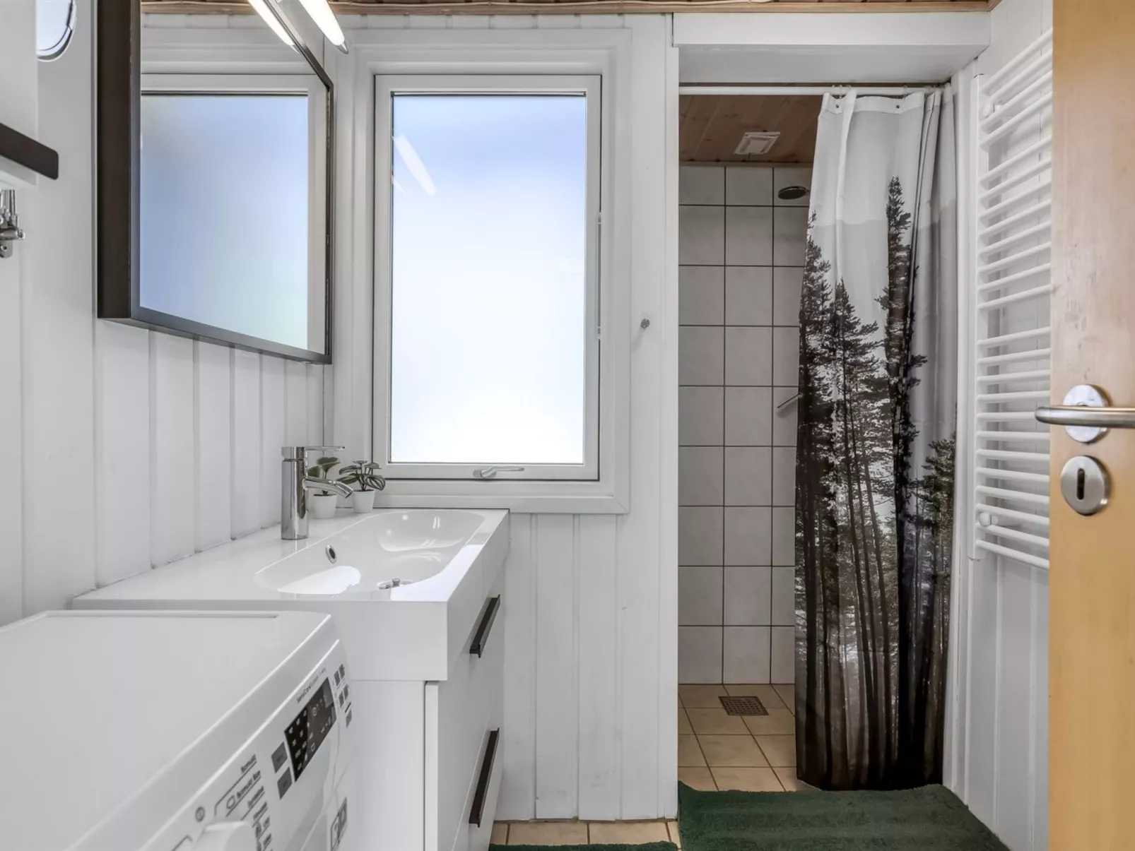 "Tellervo" - 1.5km from the sea-Binnen