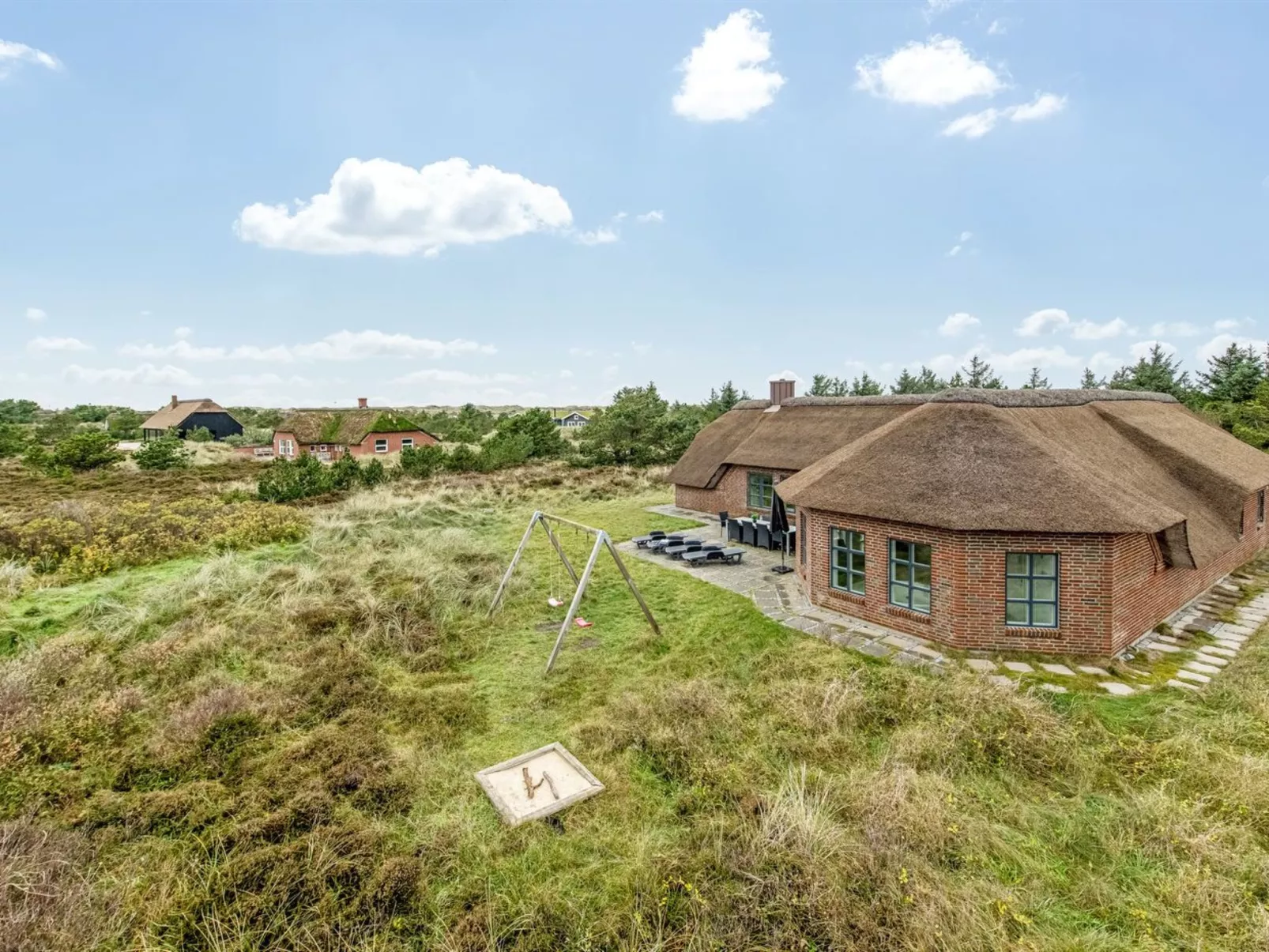 "Axeline" - 300m from the sea-Buiten