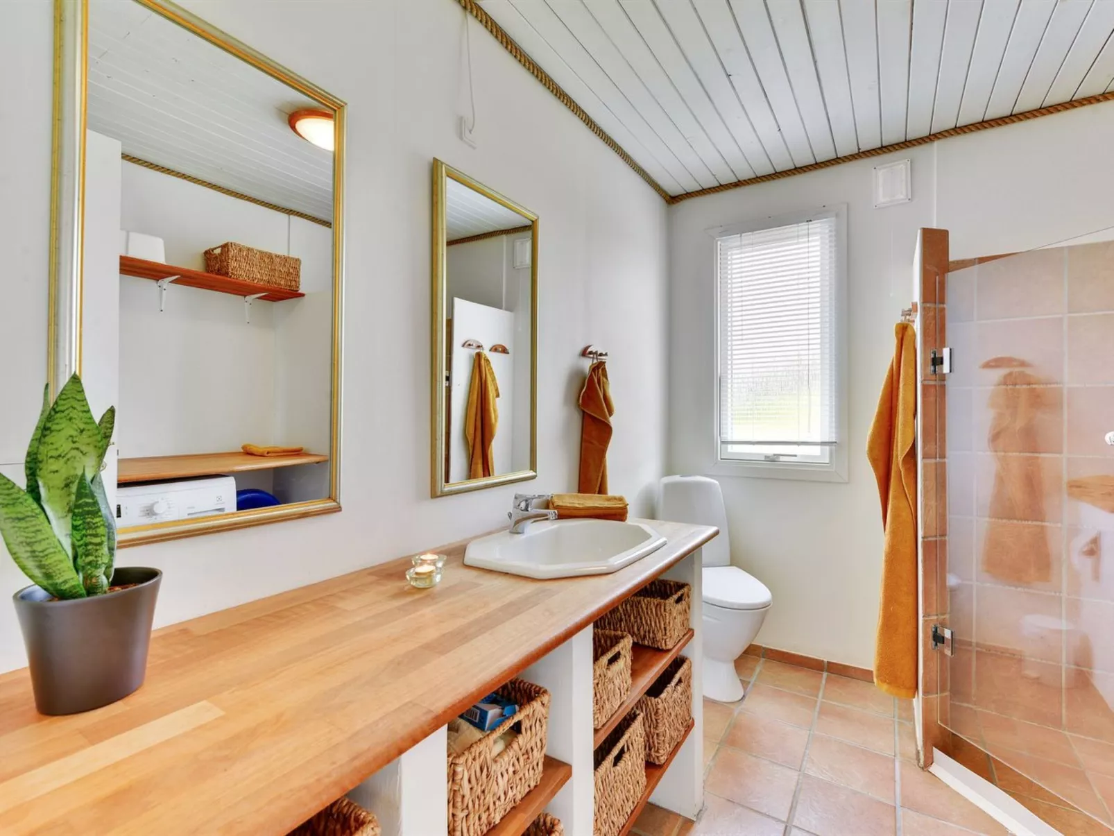 "Marika" - 500m from the sea-Binnen