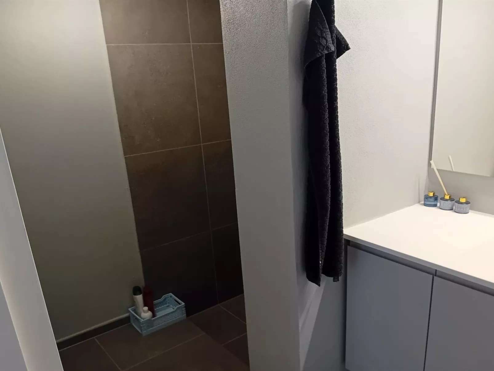 "Algeth" - 200m from the sea-Binnen