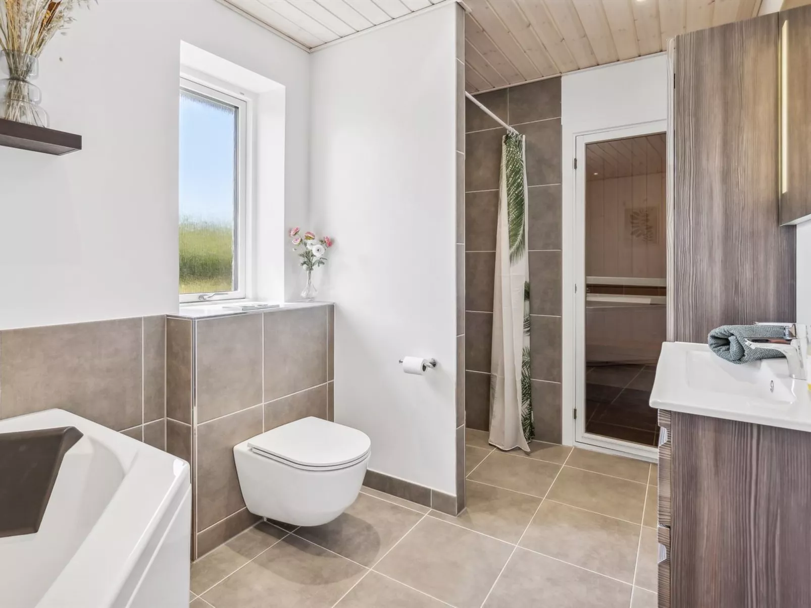 "Ika" - 450m from the sea-Binnen