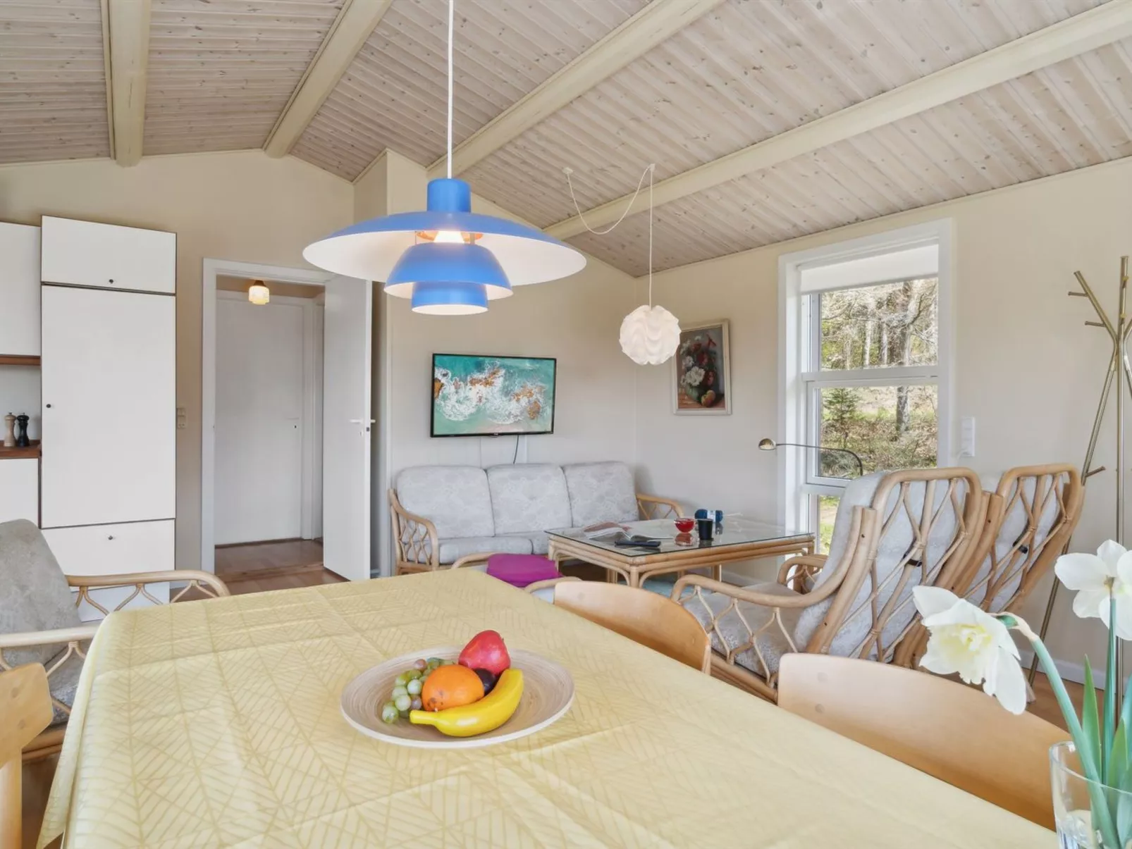 "Enita" - 350m from the sea-Binnen