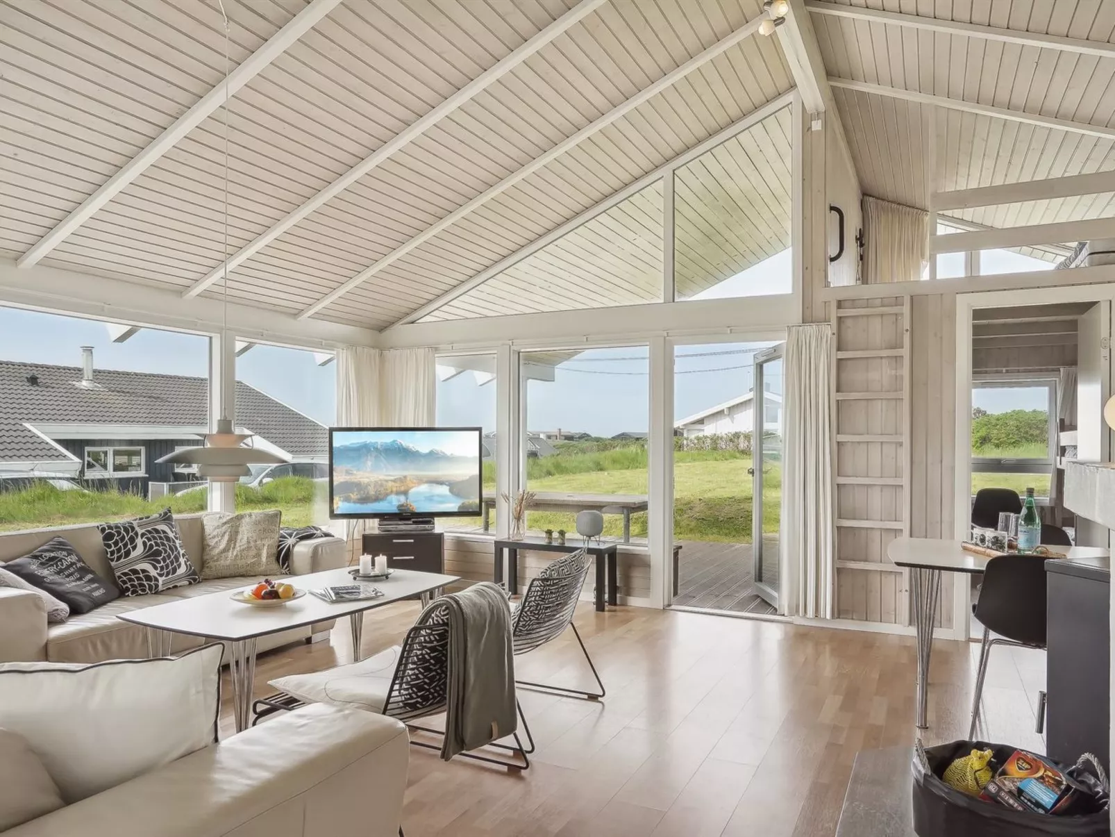 "Jürgen" - 293m from the sea-Binnen