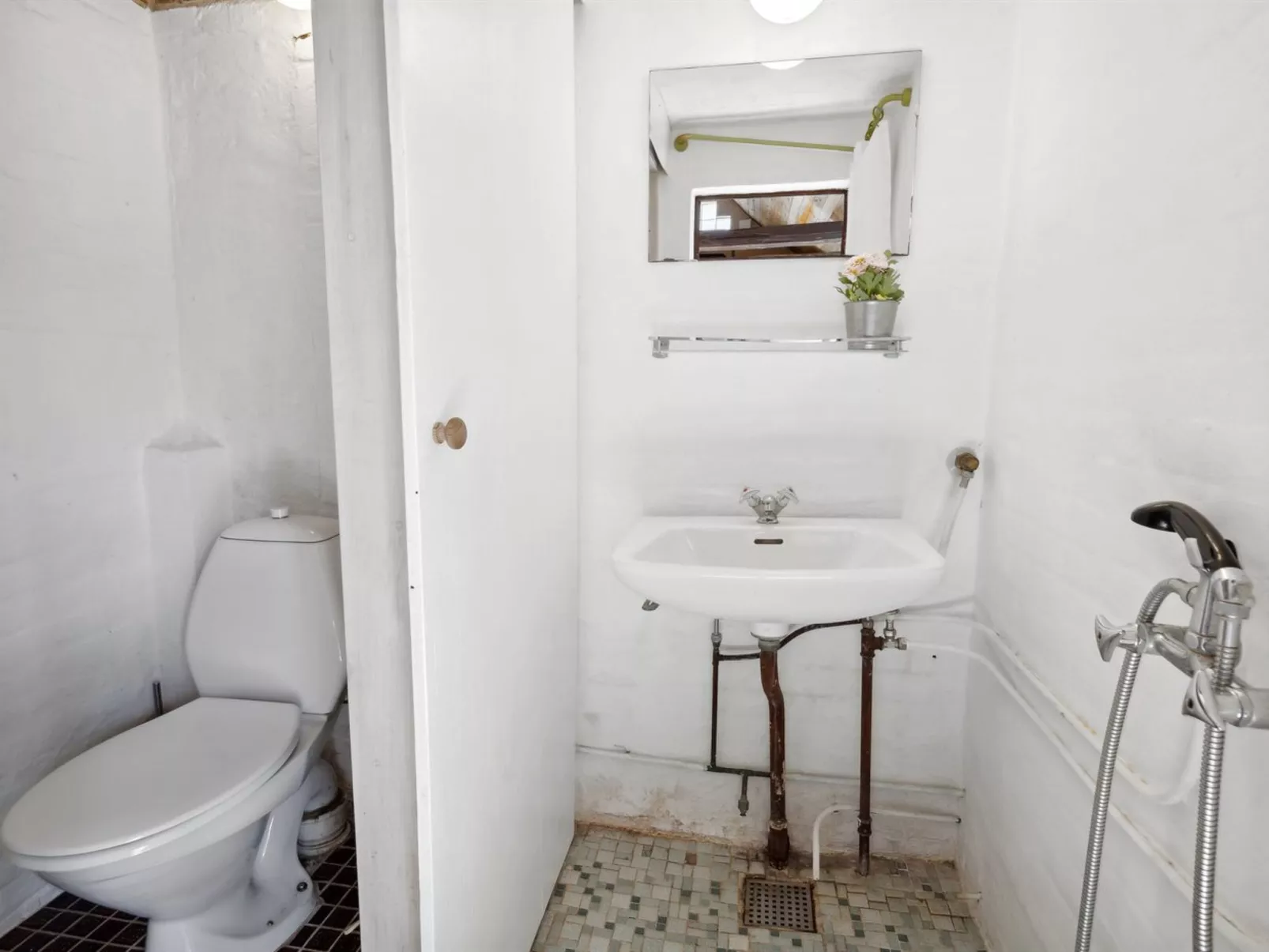 "Bedri" - 100m from the sea-Binnen