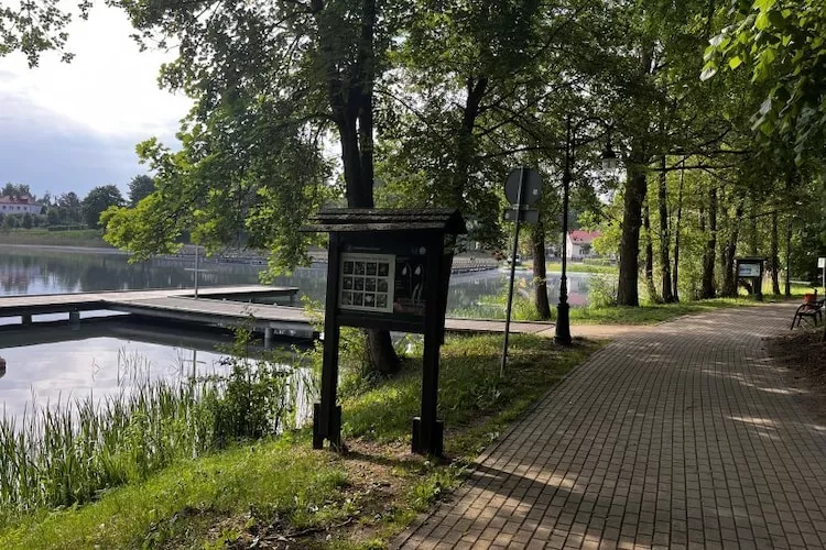 Parterowy domek drewniany w Rynie-Gebieden zomer 1km