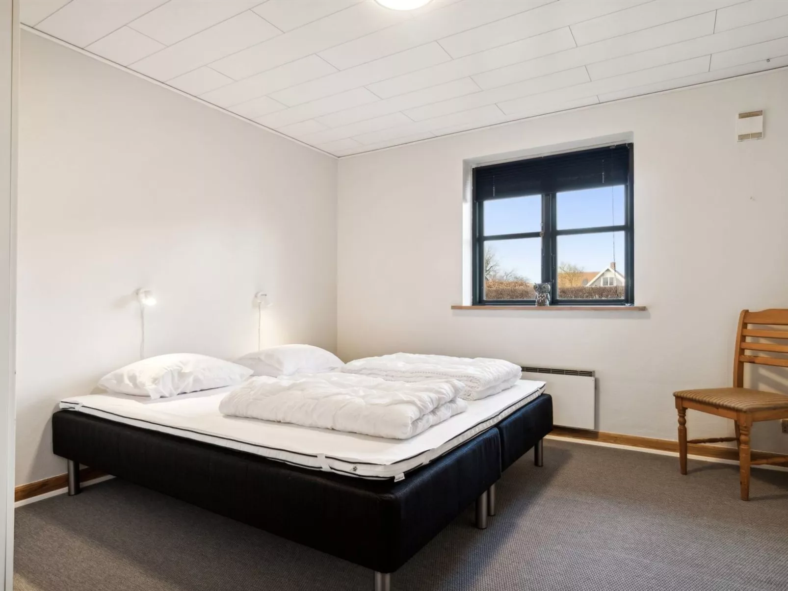 "Josie" - 700m from the sea-Binnen