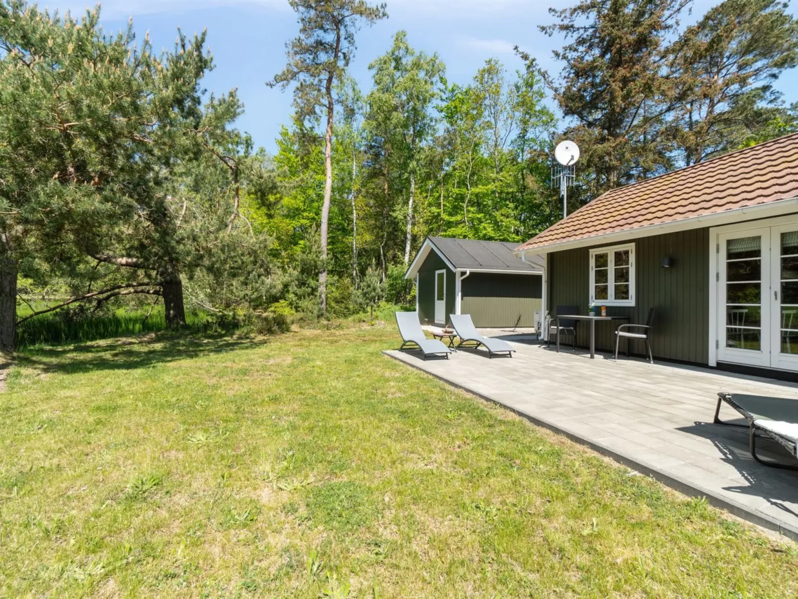 "Smilla" - 300m from the sea-Buiten