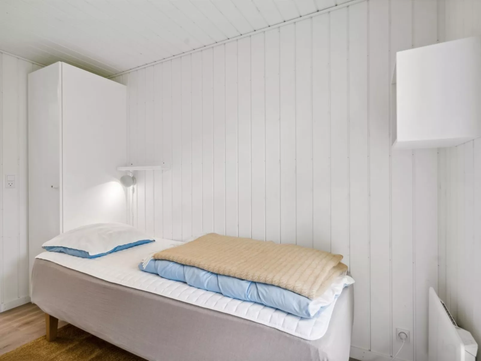 "Anett" - 375m from the sea-Binnen