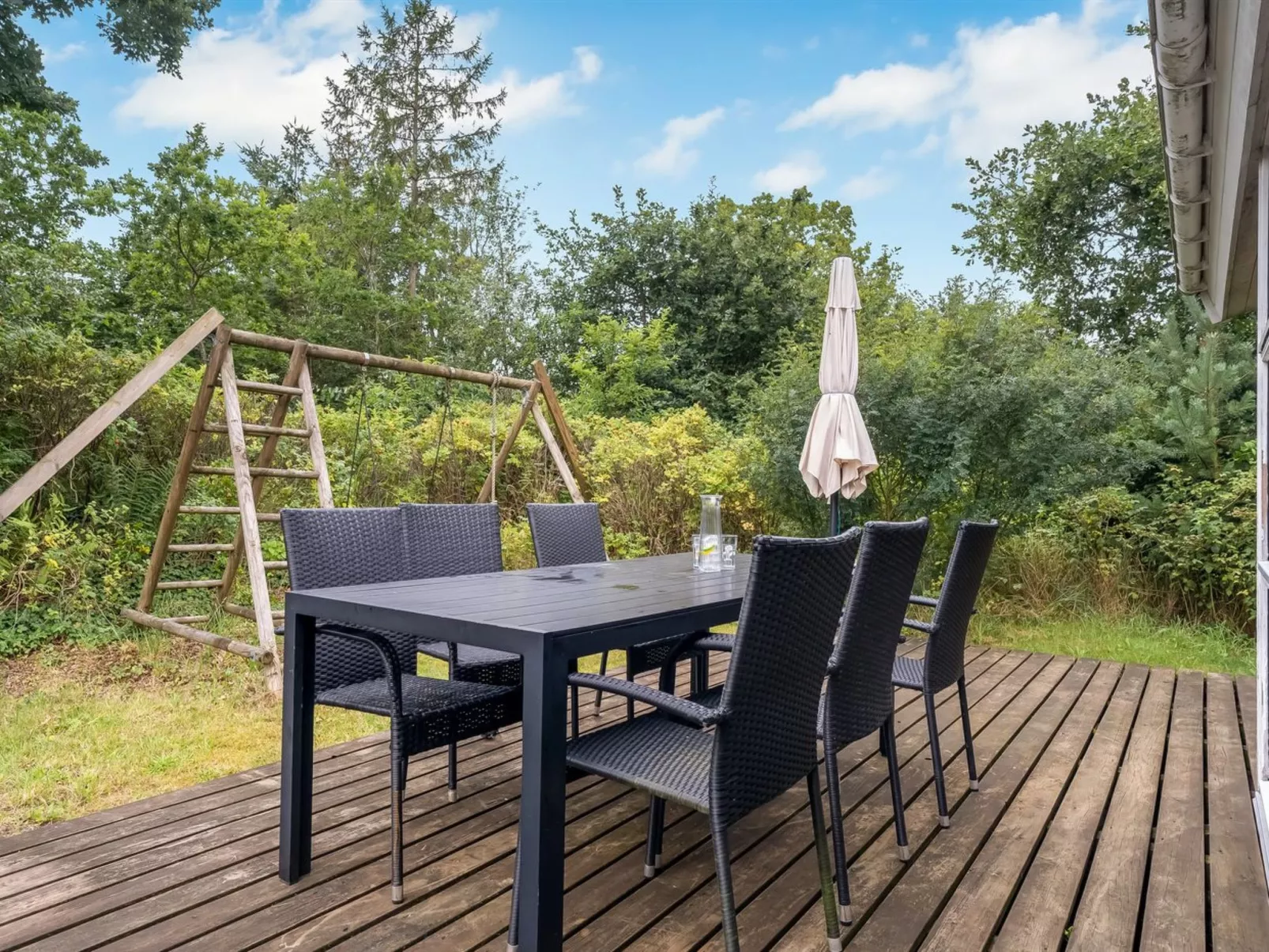 "Unto" - 100m from the sea-Buiten