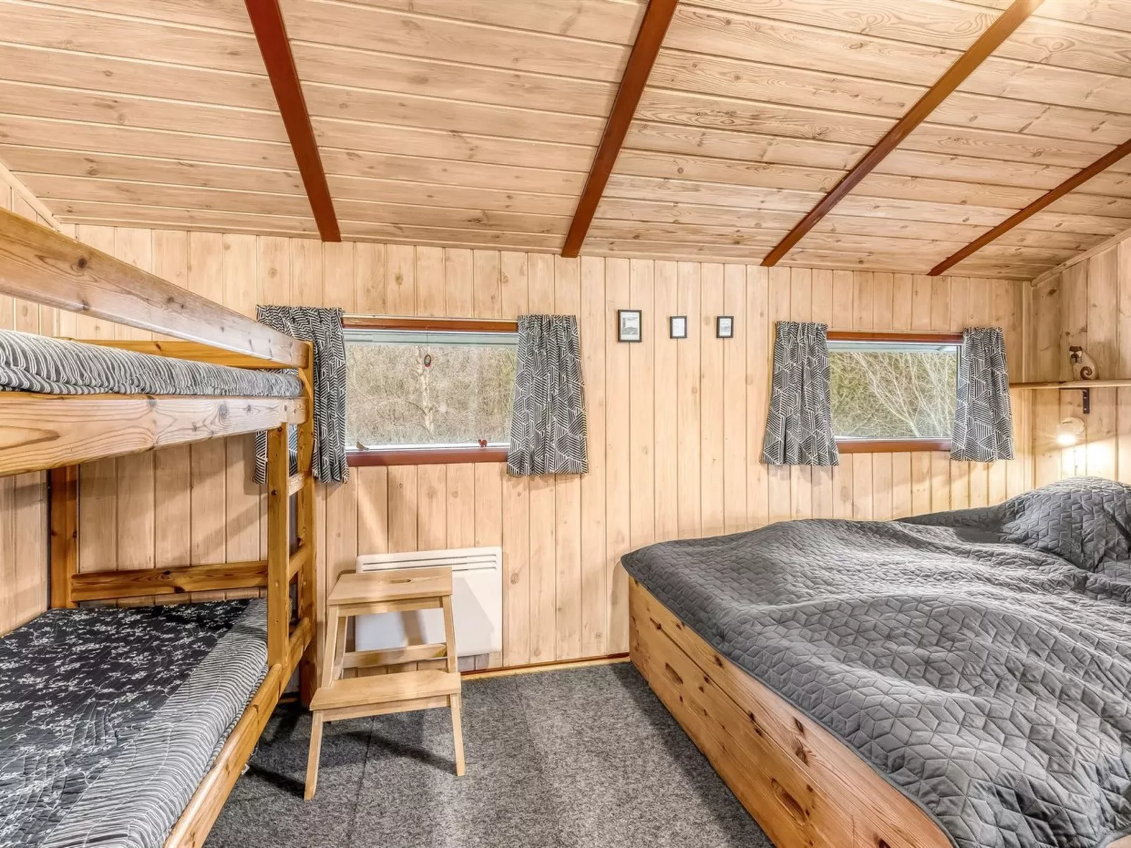 "Elpida" - 2km from the sea-Binnen