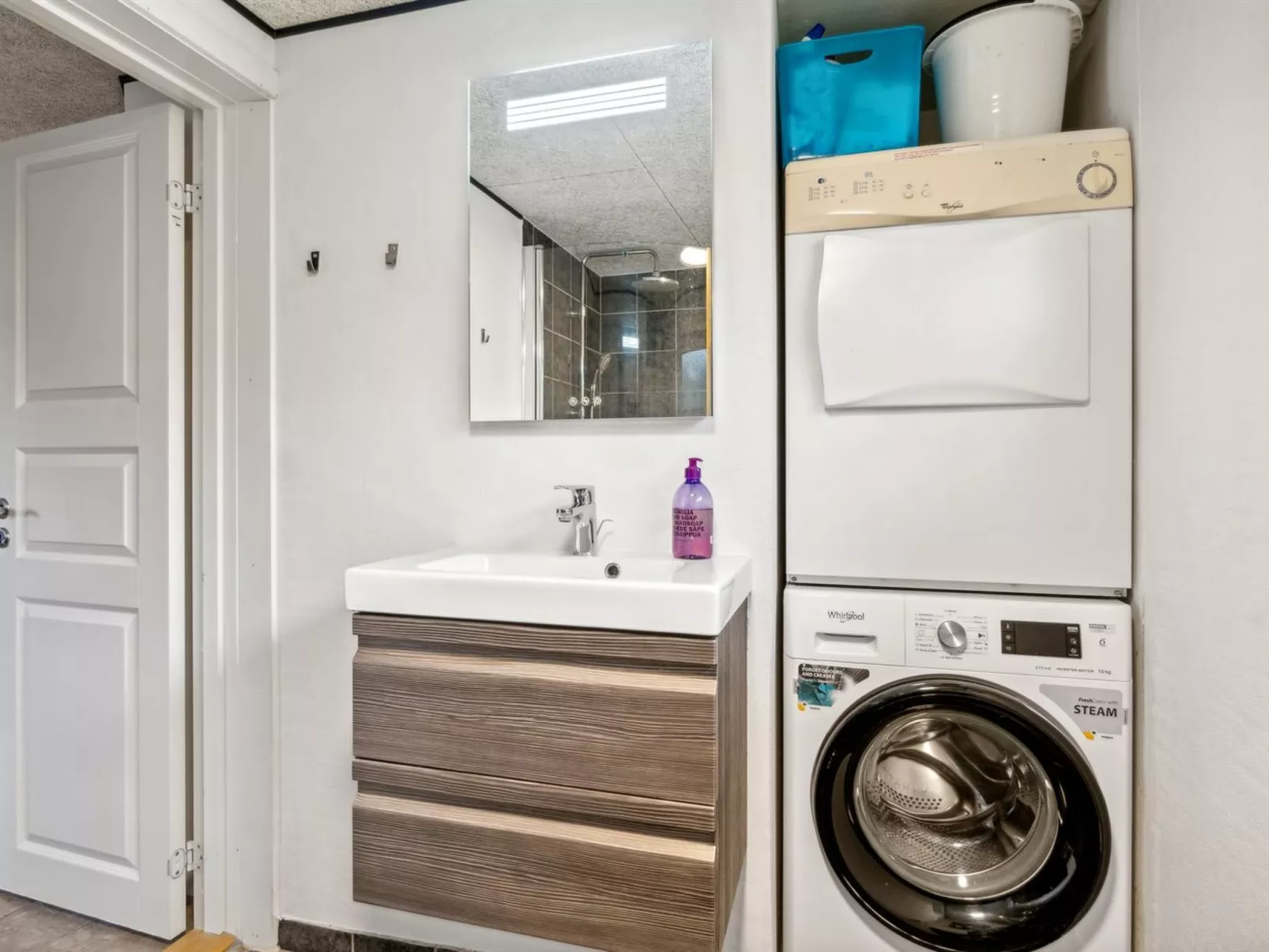 "Fidelia" - 400m from the sea-Binnen