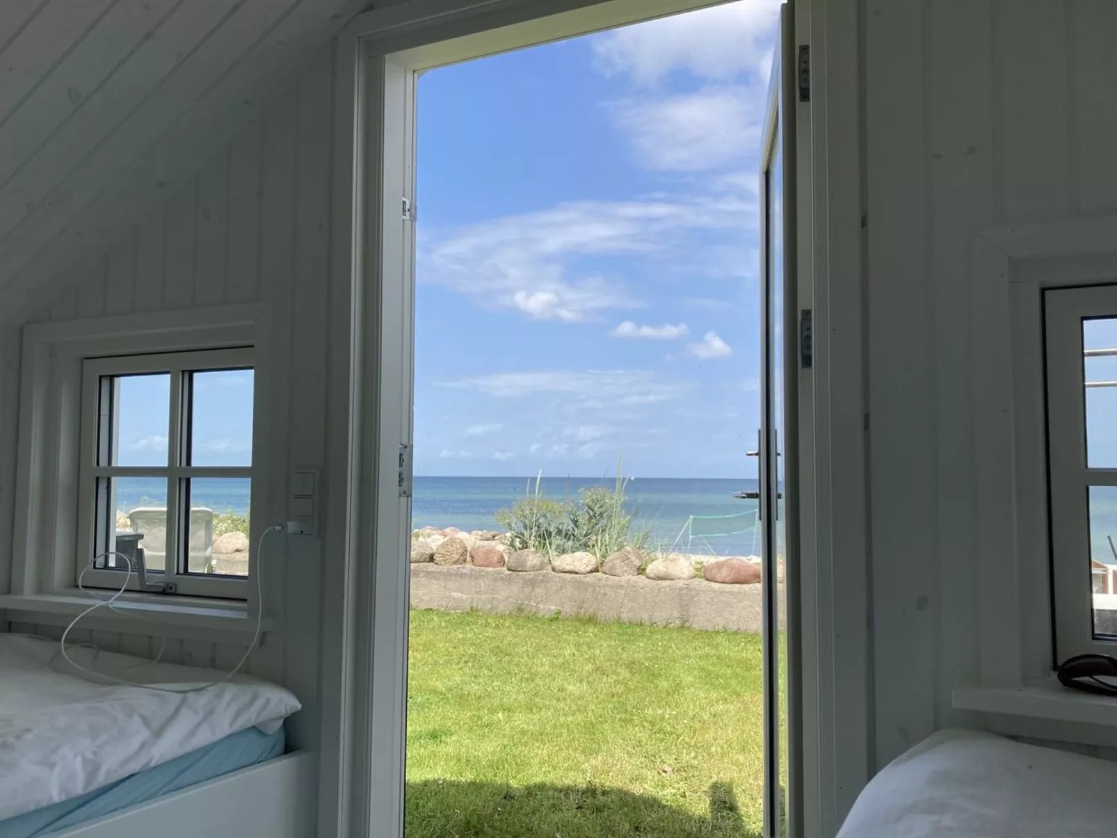 "Ofrath" - 5m from the sea-Binnen