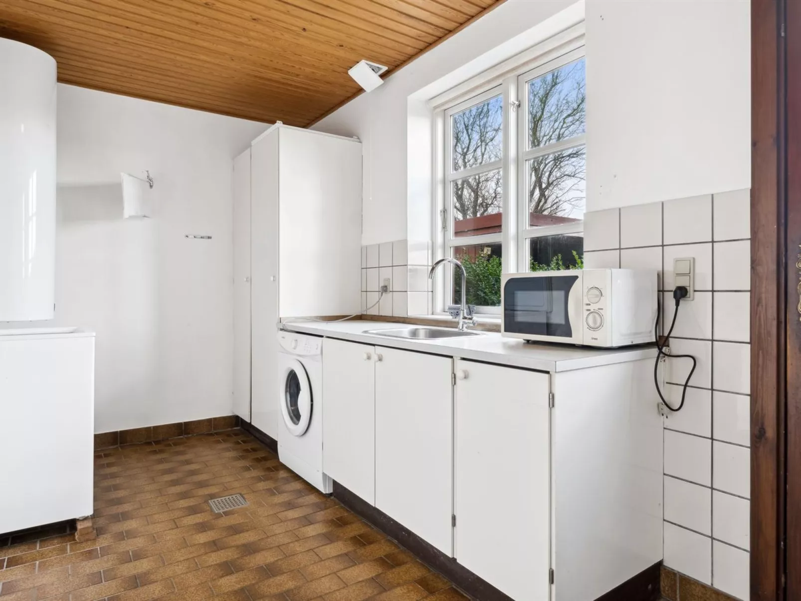 "Sebine" - 800m from the sea-Binnen