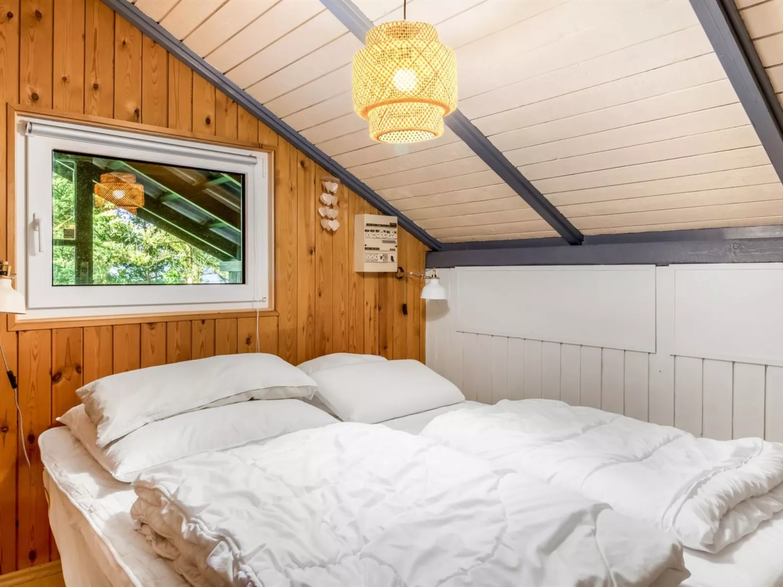 "Amela" - 30km from the sea-Binnen