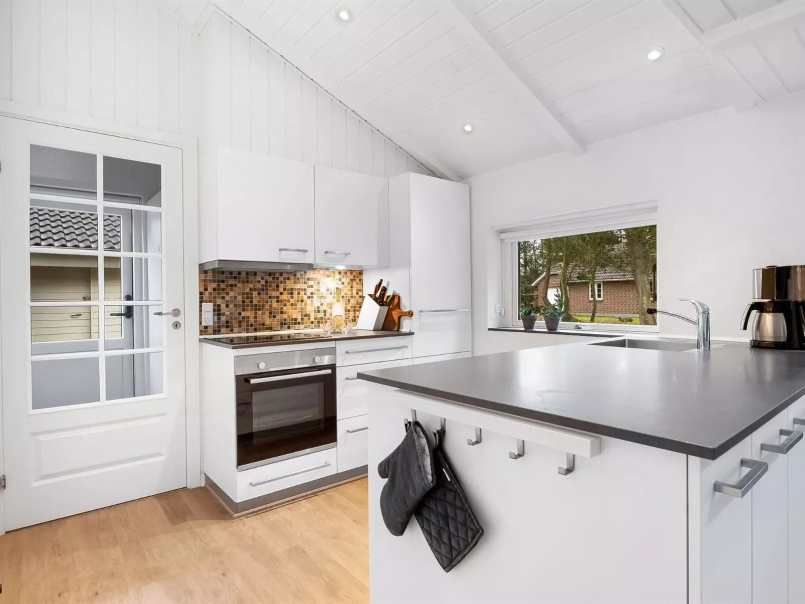 "Famke" - 1km from the sea-Binnen