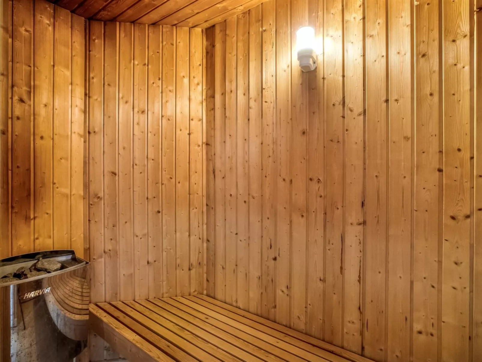 "Joseline" - 1.8km from the sea-Binnen