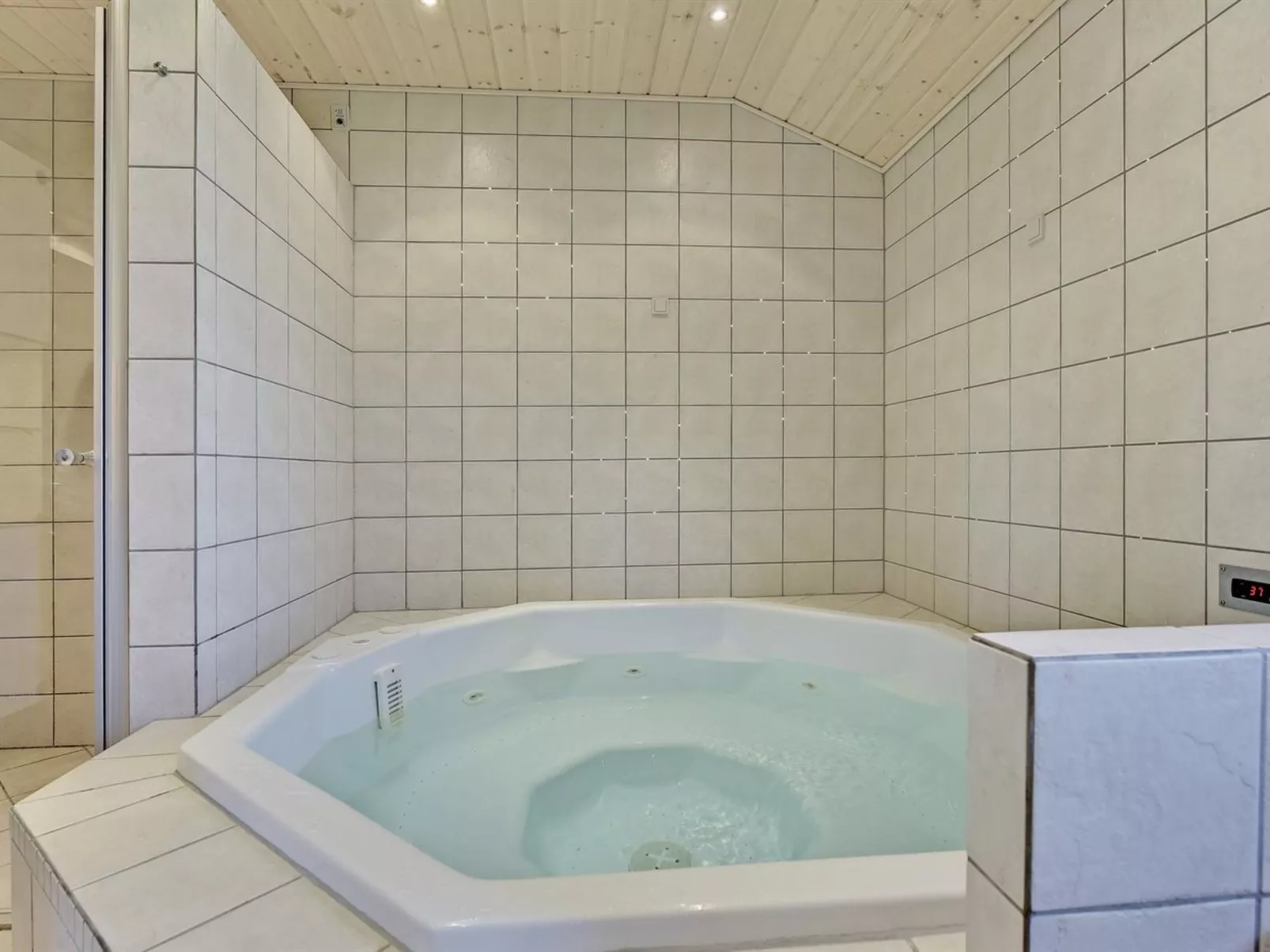 "Elli" - 700m from the sea-Binnen