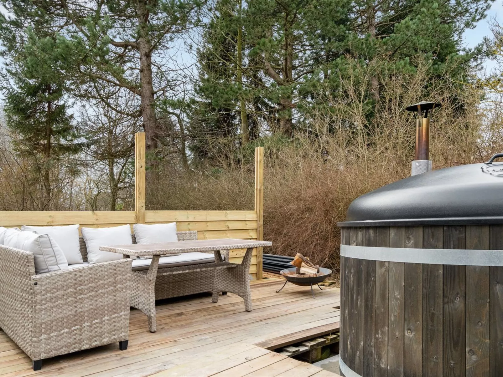 "Hendrina" - 500m from the sea-Binnen