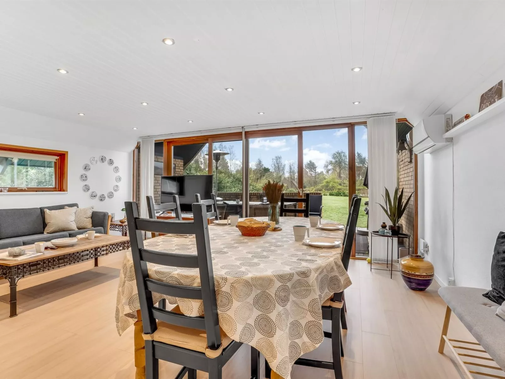 "Fredger" - 450m from the sea-Binnen