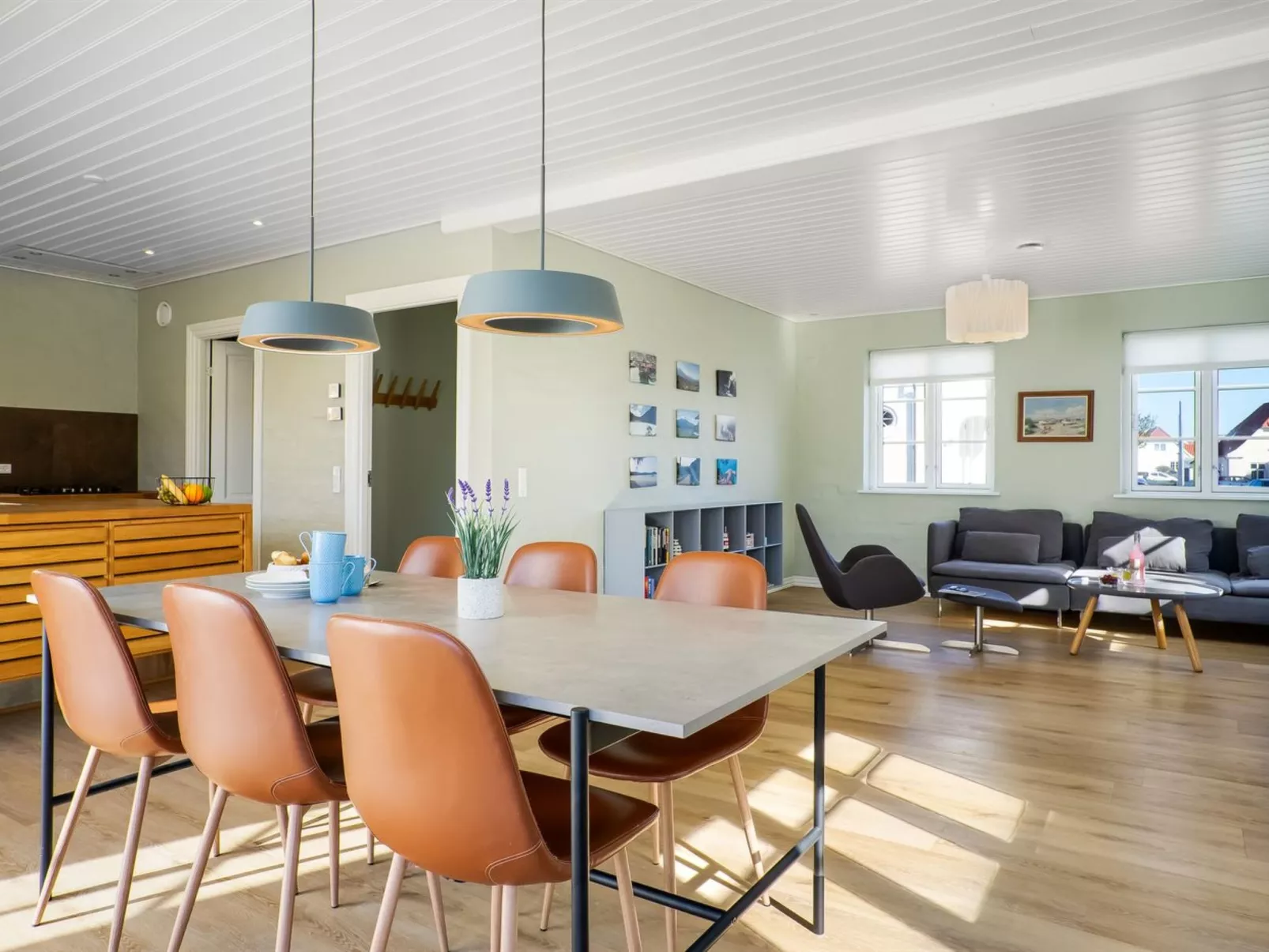 "Gerd" - 400m from the sea - Binnen