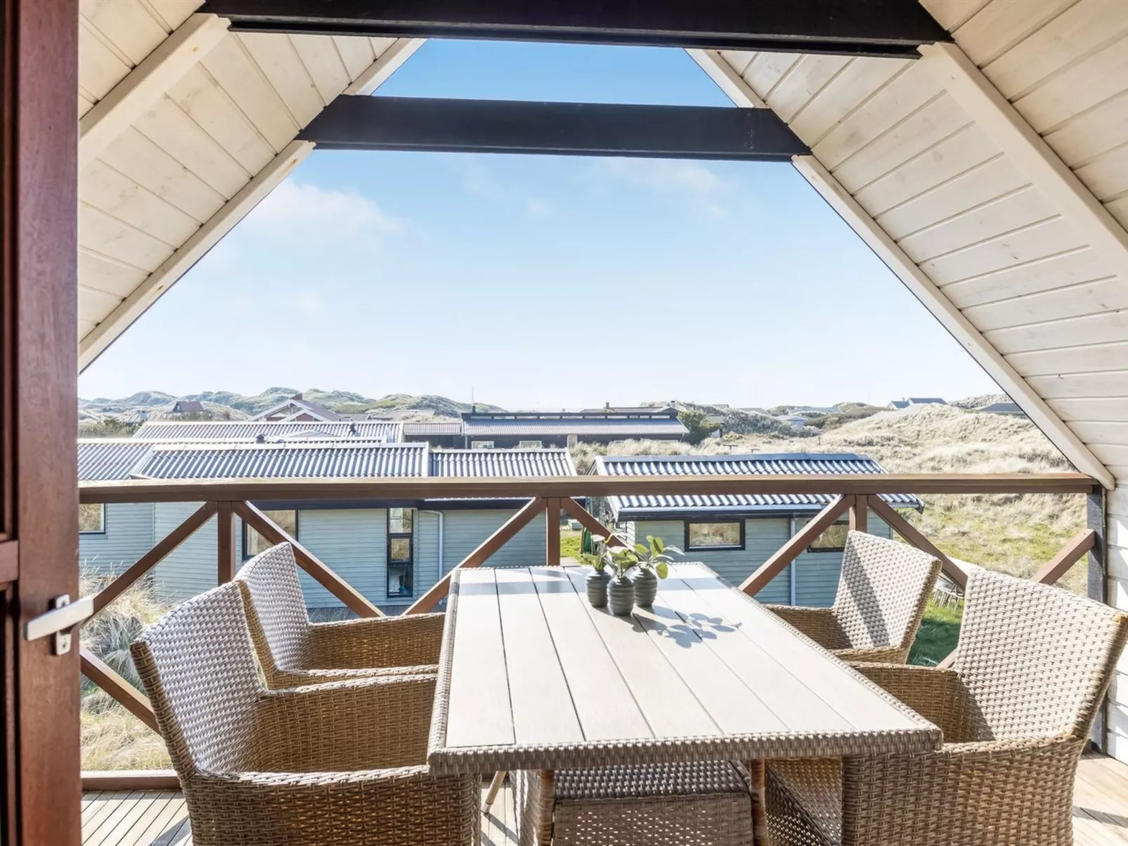 "Lilie" - 350m from the sea-Buiten